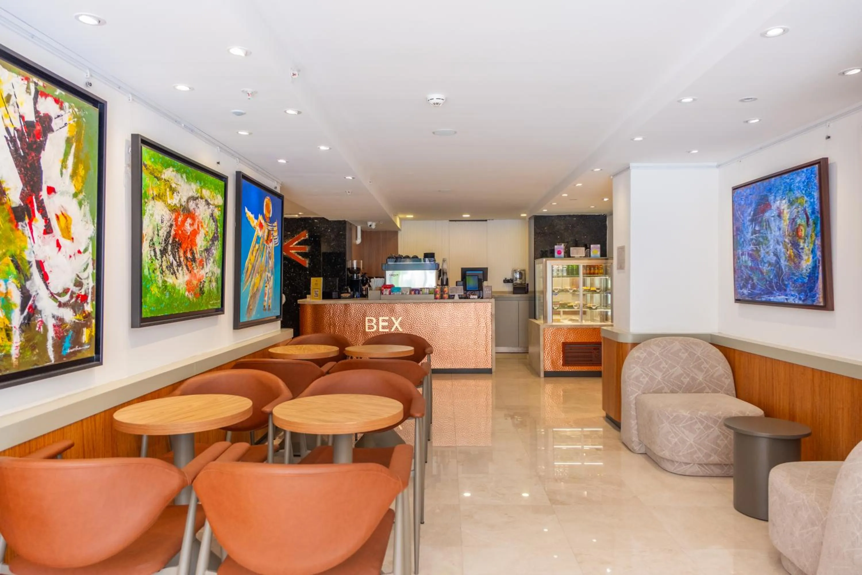 Coffee/tea facilities in Best Western Plus Khan Hotel