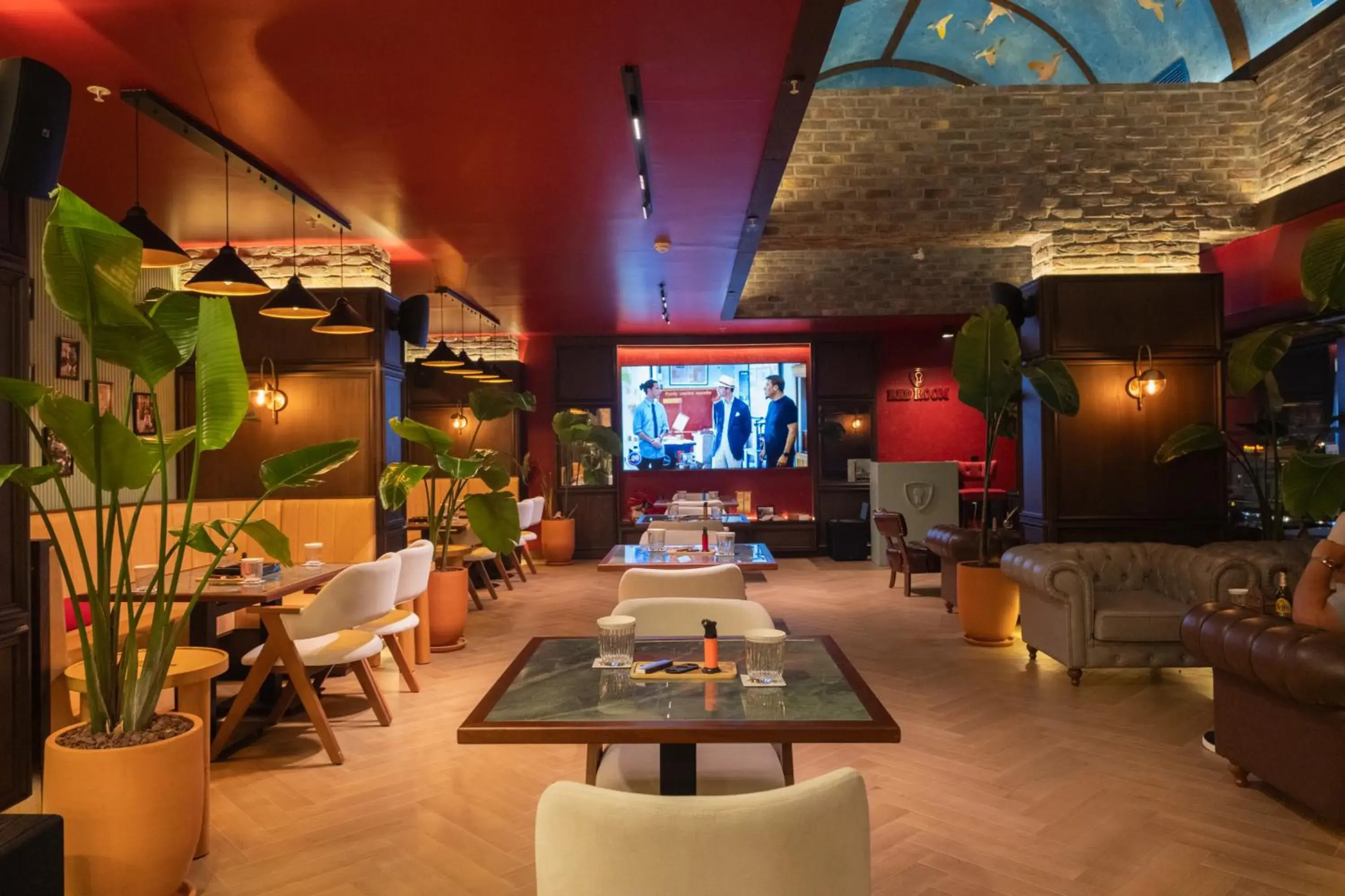 Lounge or bar in Best Western Plus Khan Hotel Lounge or bar in Best Western Plus Khan Hotel