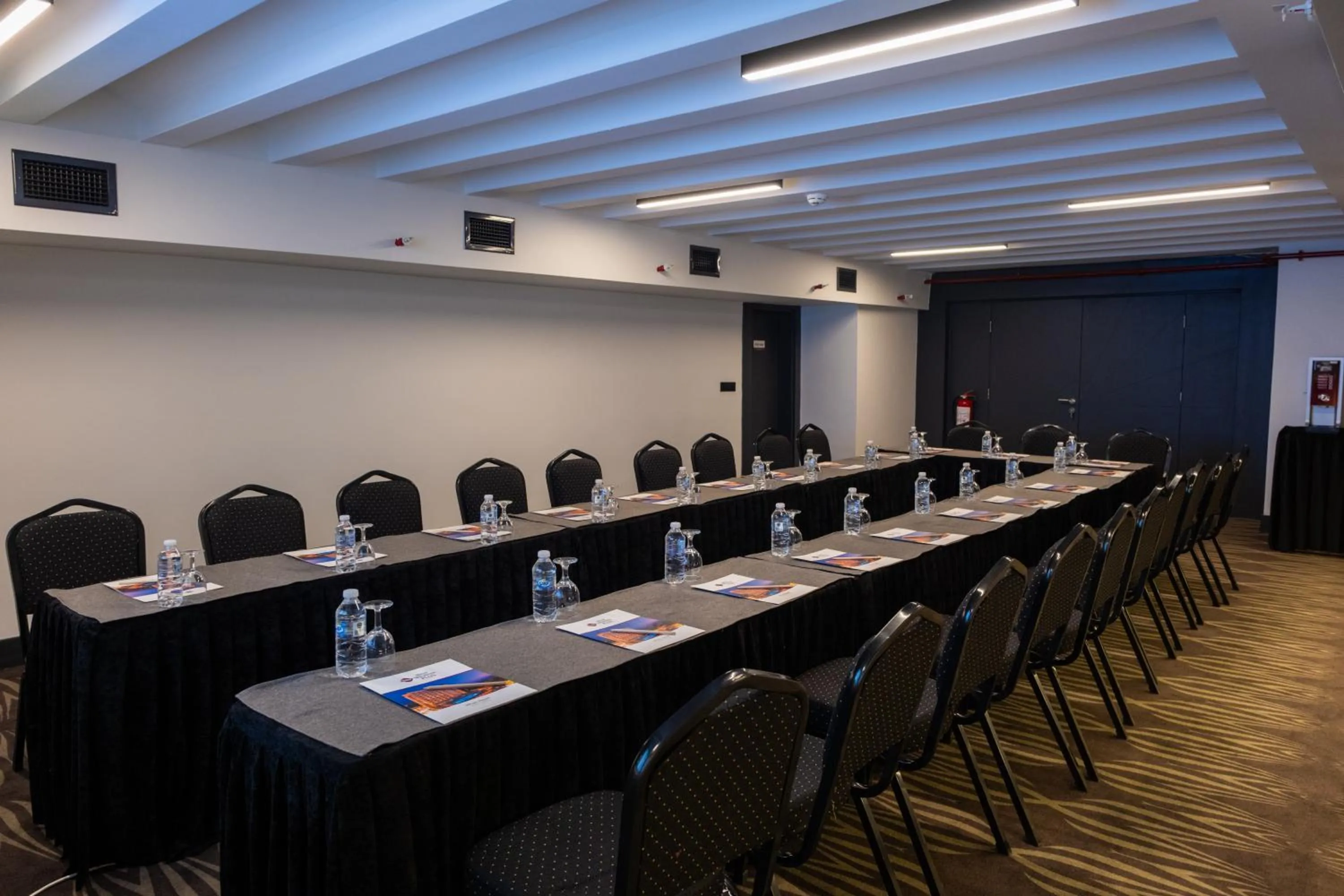 Meeting/conference room in Best Western Plus Khan Hotel