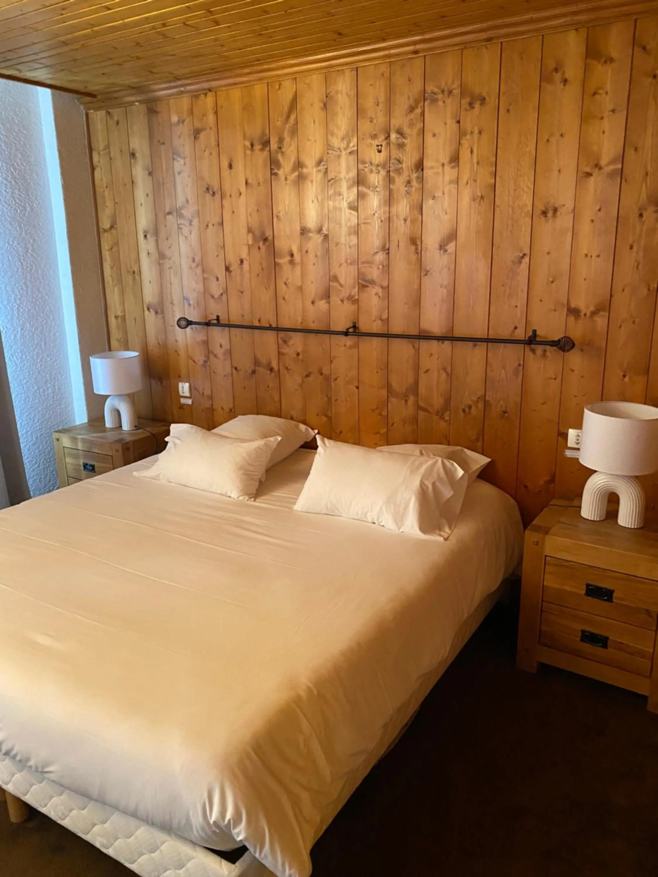 Bed in Auberge de Savoie