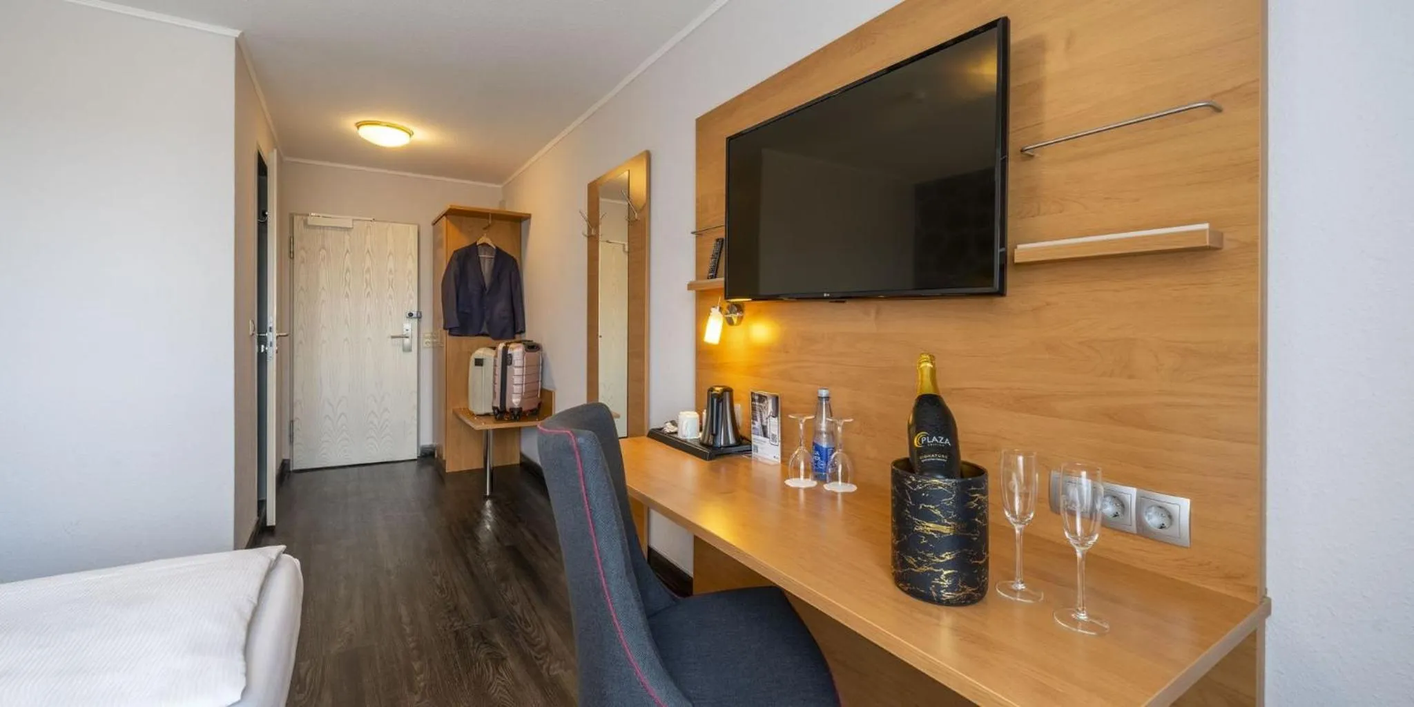 TV and multimedia in PLAZA INN Stuttgart Airport Messe