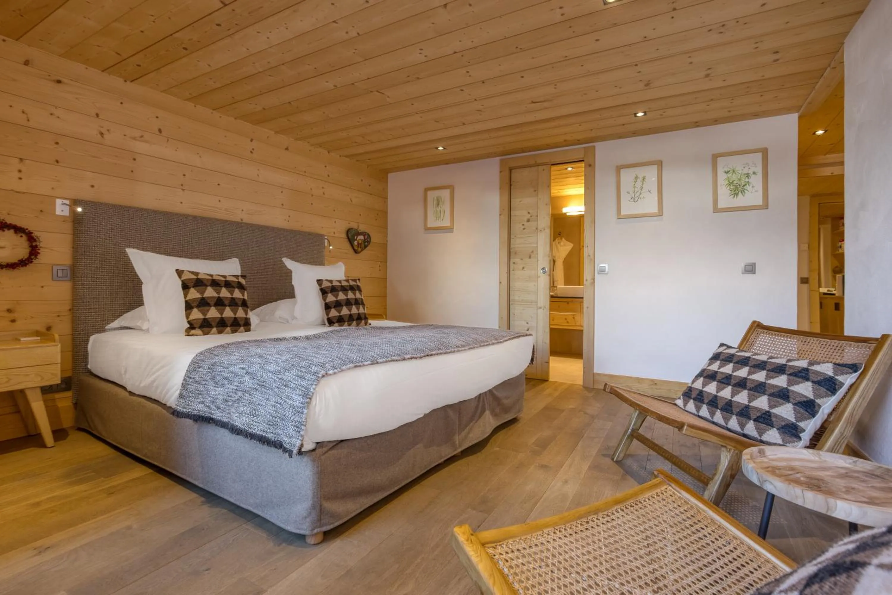 Bed in Flocons de Sel - Relais & Chateaux