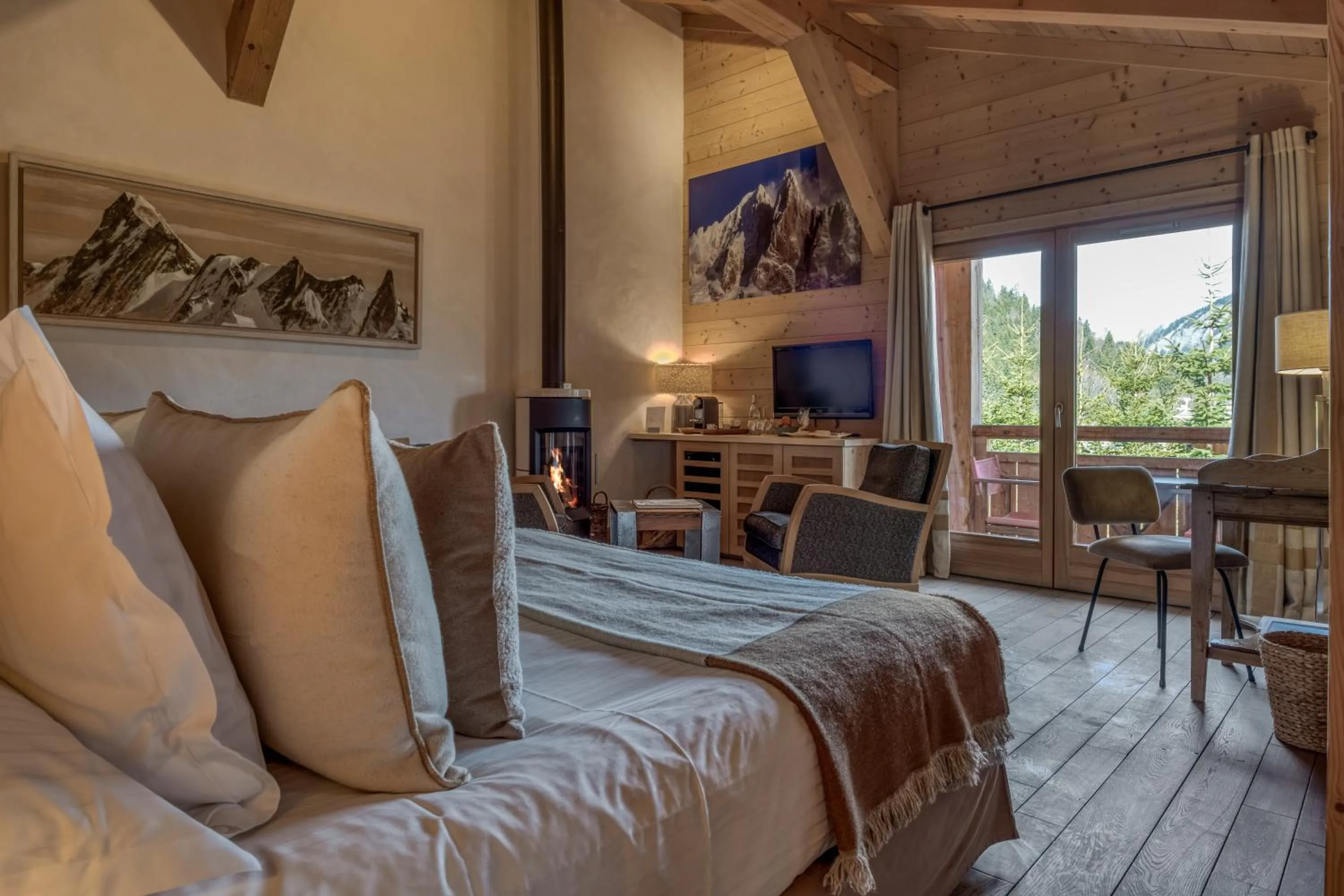 Bed in Flocons de Sel - Relais & Chateaux