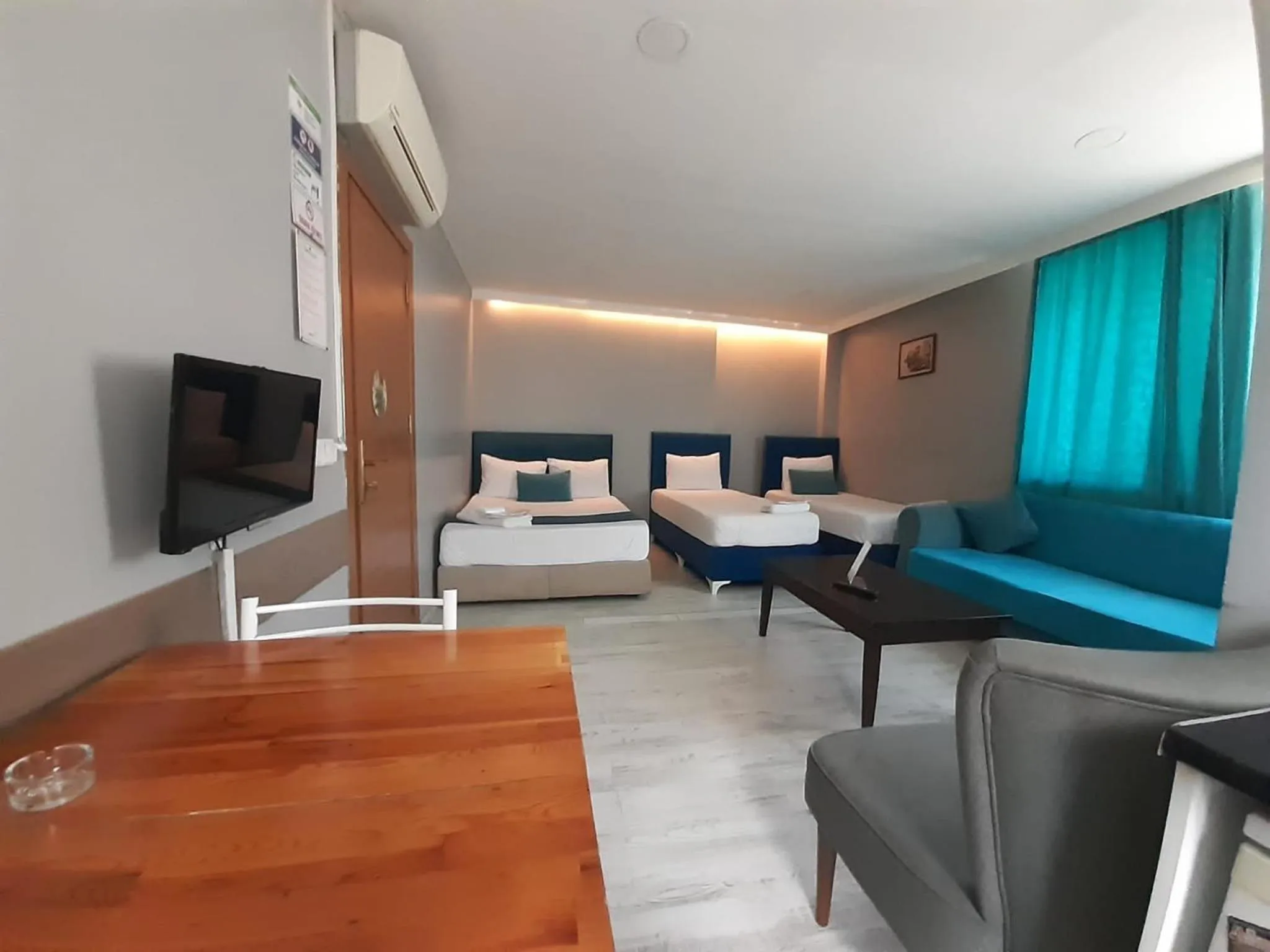 Bed in 216 Turkuaz Suit