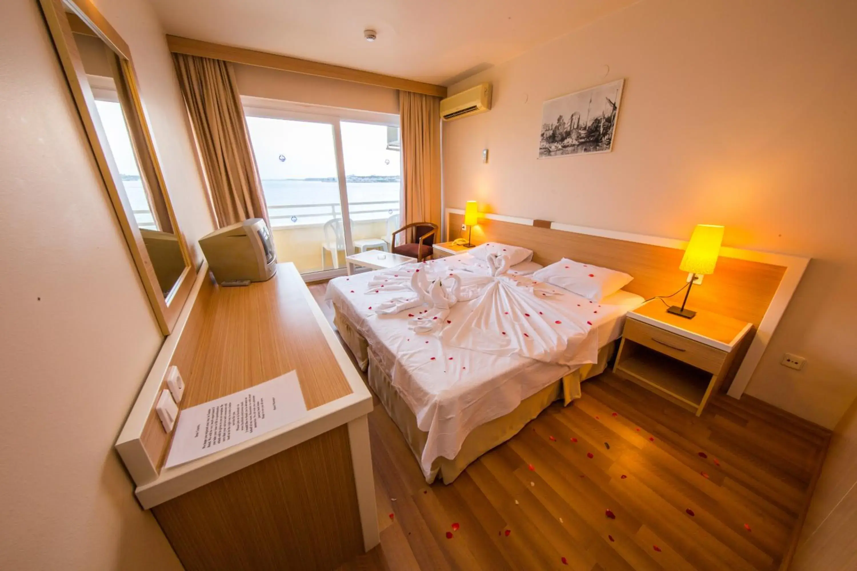 Photo of the whole room, Bed in Tuntas Beach Hotel - All Inclusive Photo of the whole room, Bed in Tuntas Beach Hotel - All Inclusive