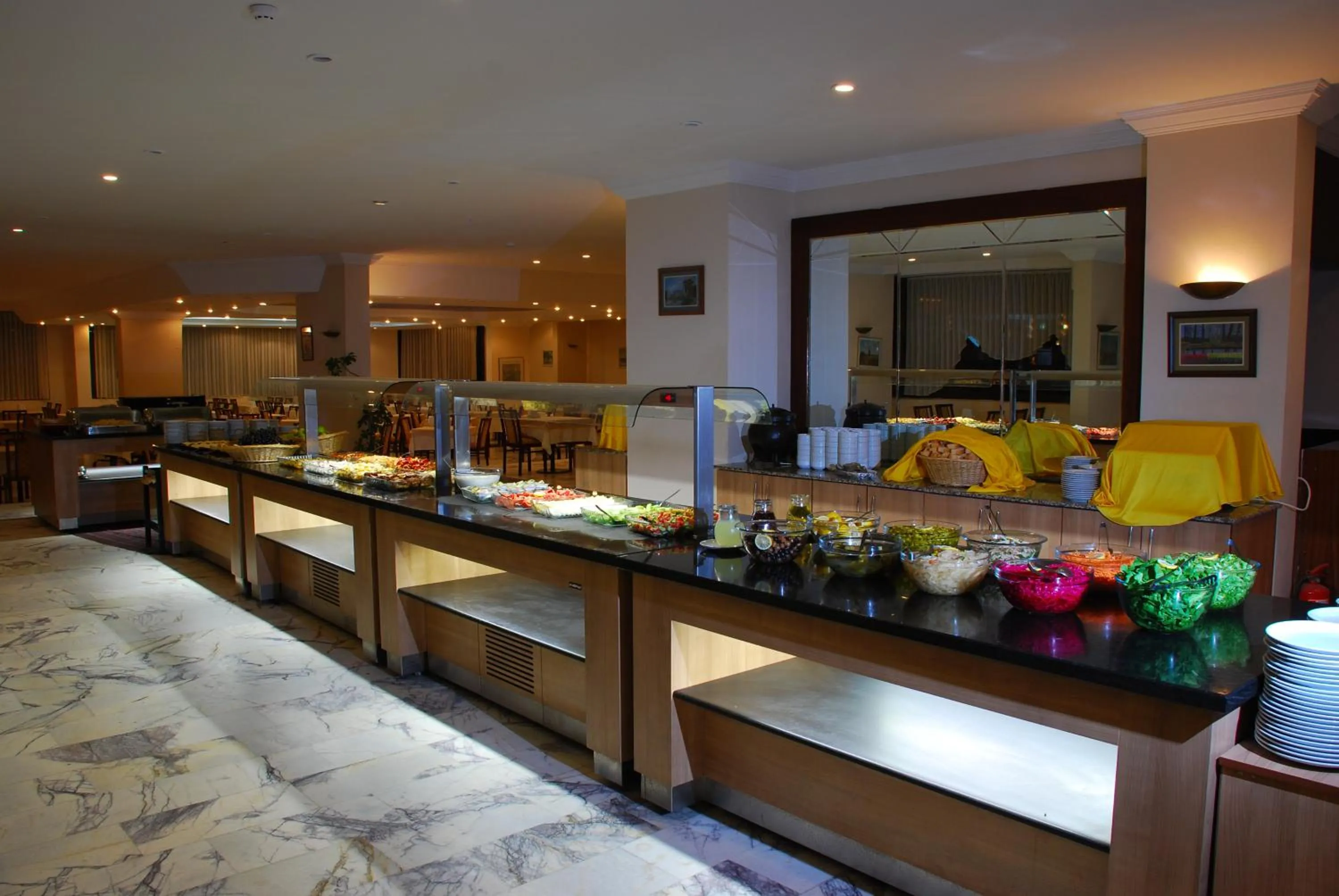 Restaurant/places to eat in Tuntas Beach Hotel - All Inclusive