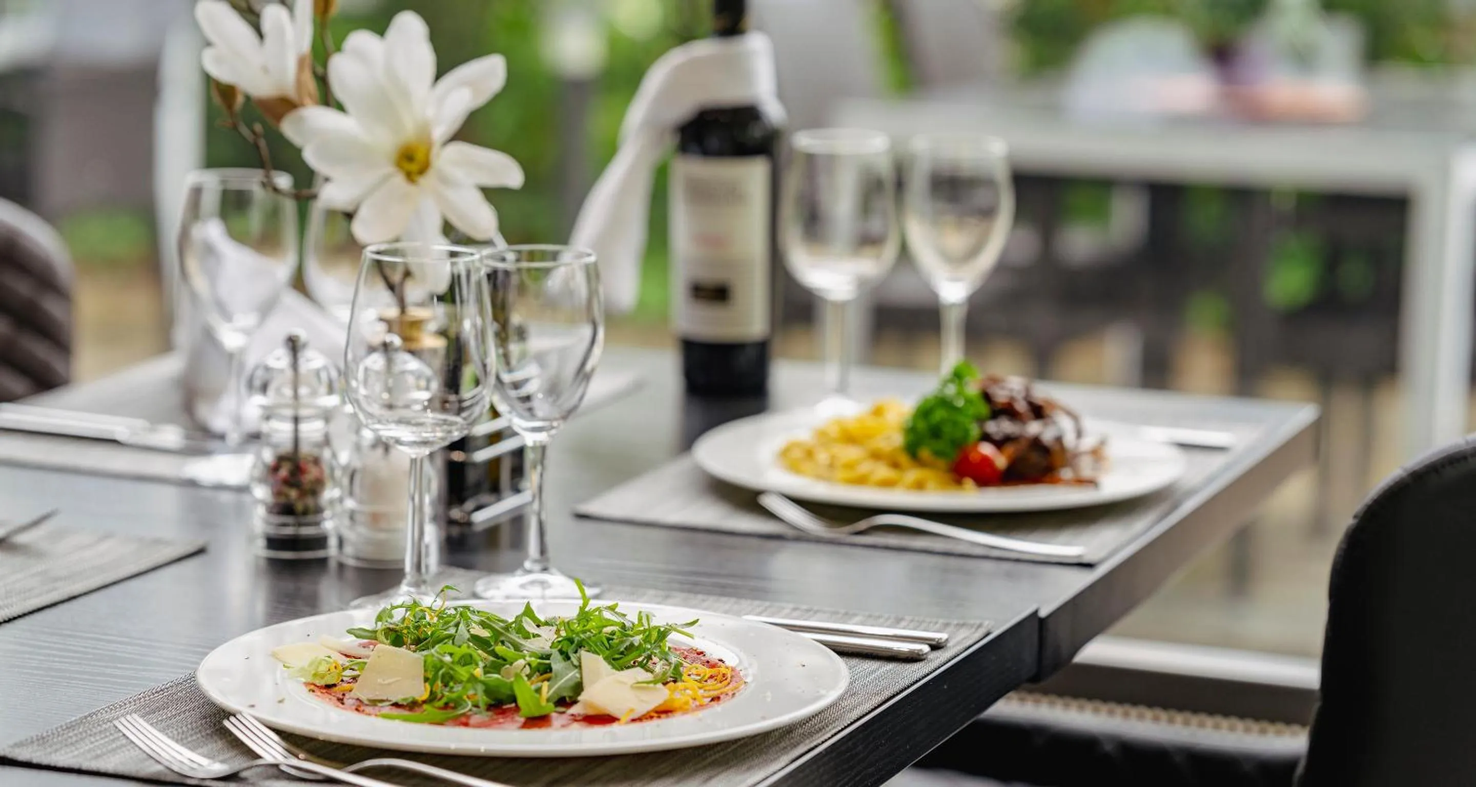 Restaurant/places to eat in PLAZA INN Stuttgart-Ditzingen