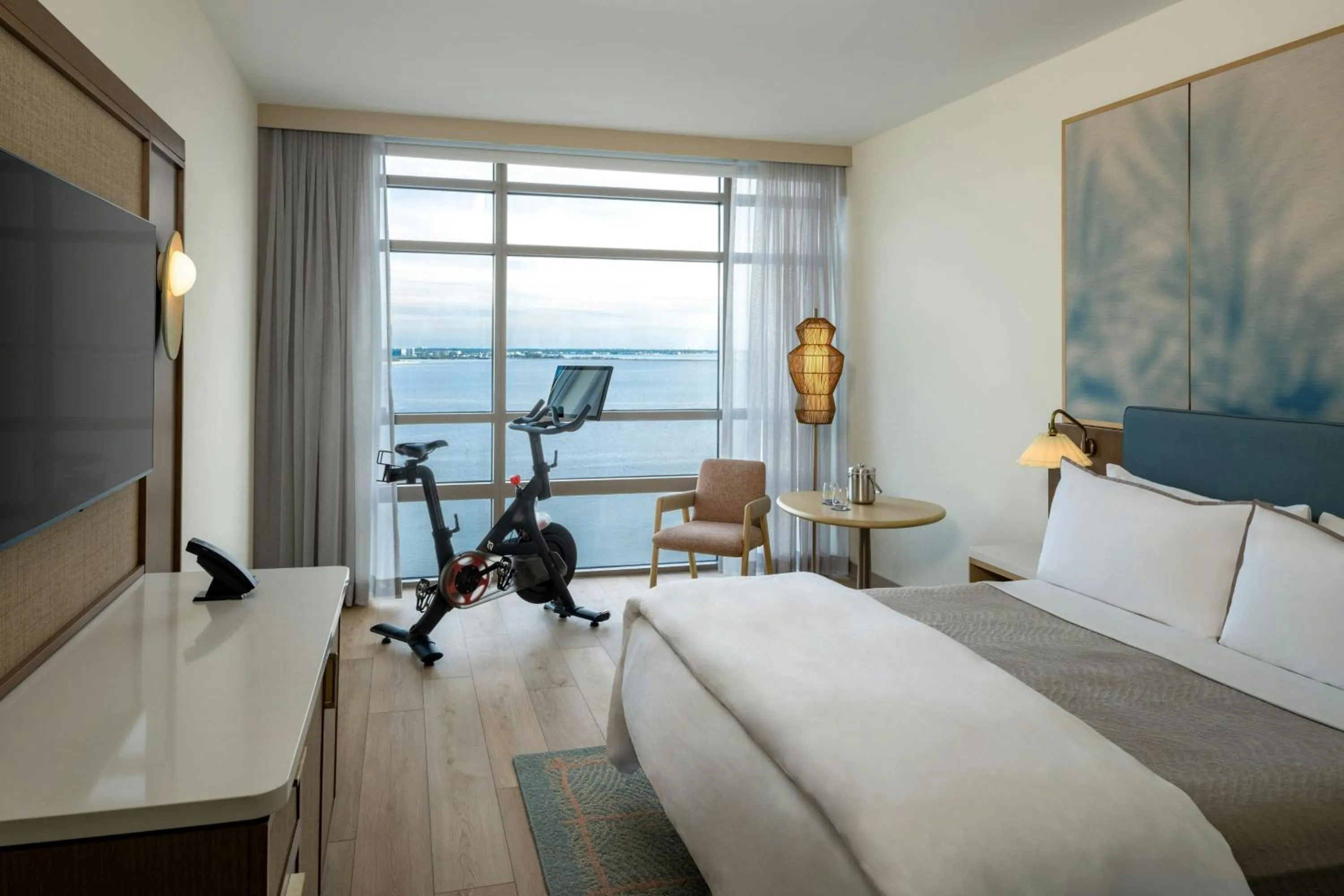 Photo of the whole room, Bed in The Westin Tampa Bay