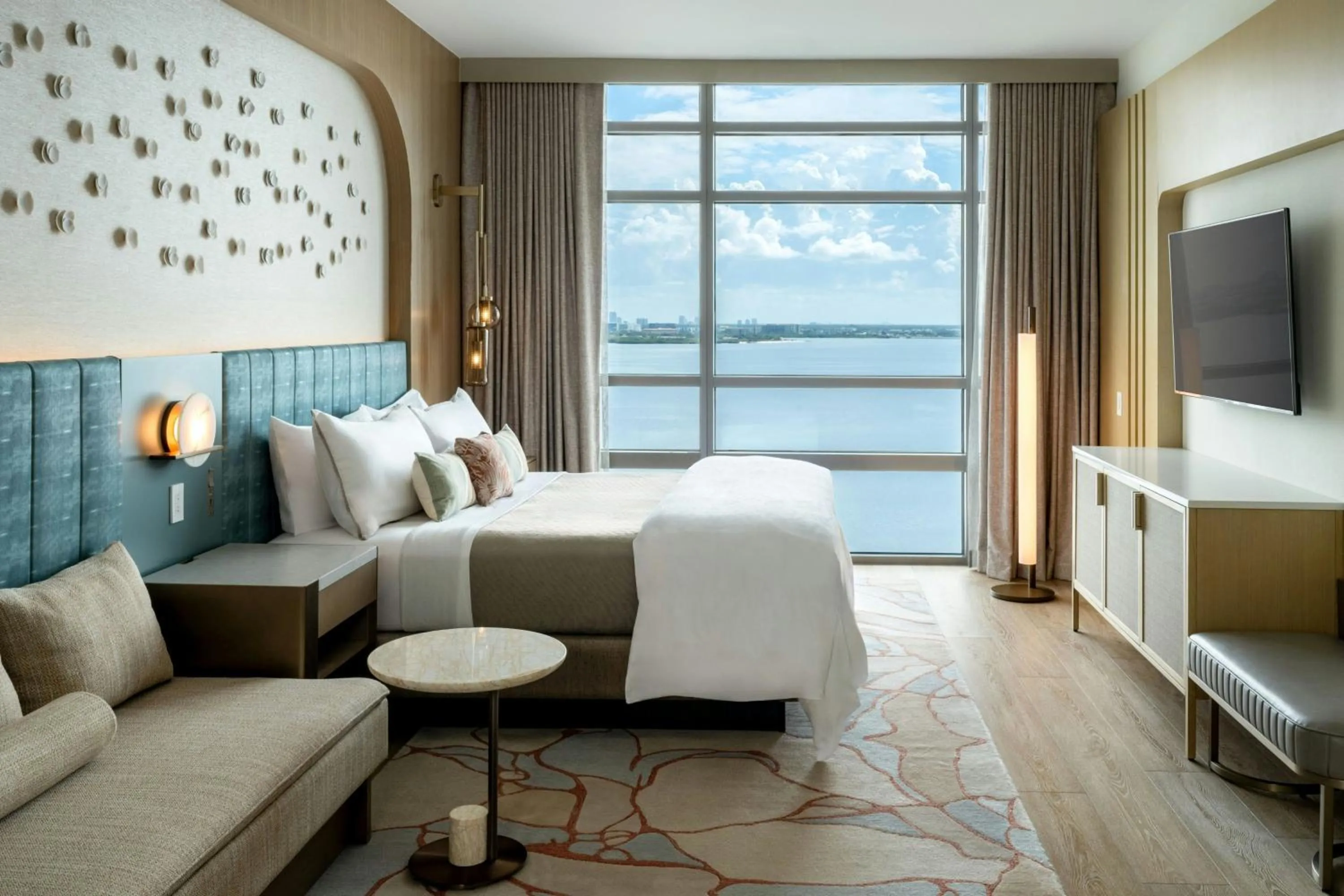 Bedroom, Bed in The Westin Tampa Bay