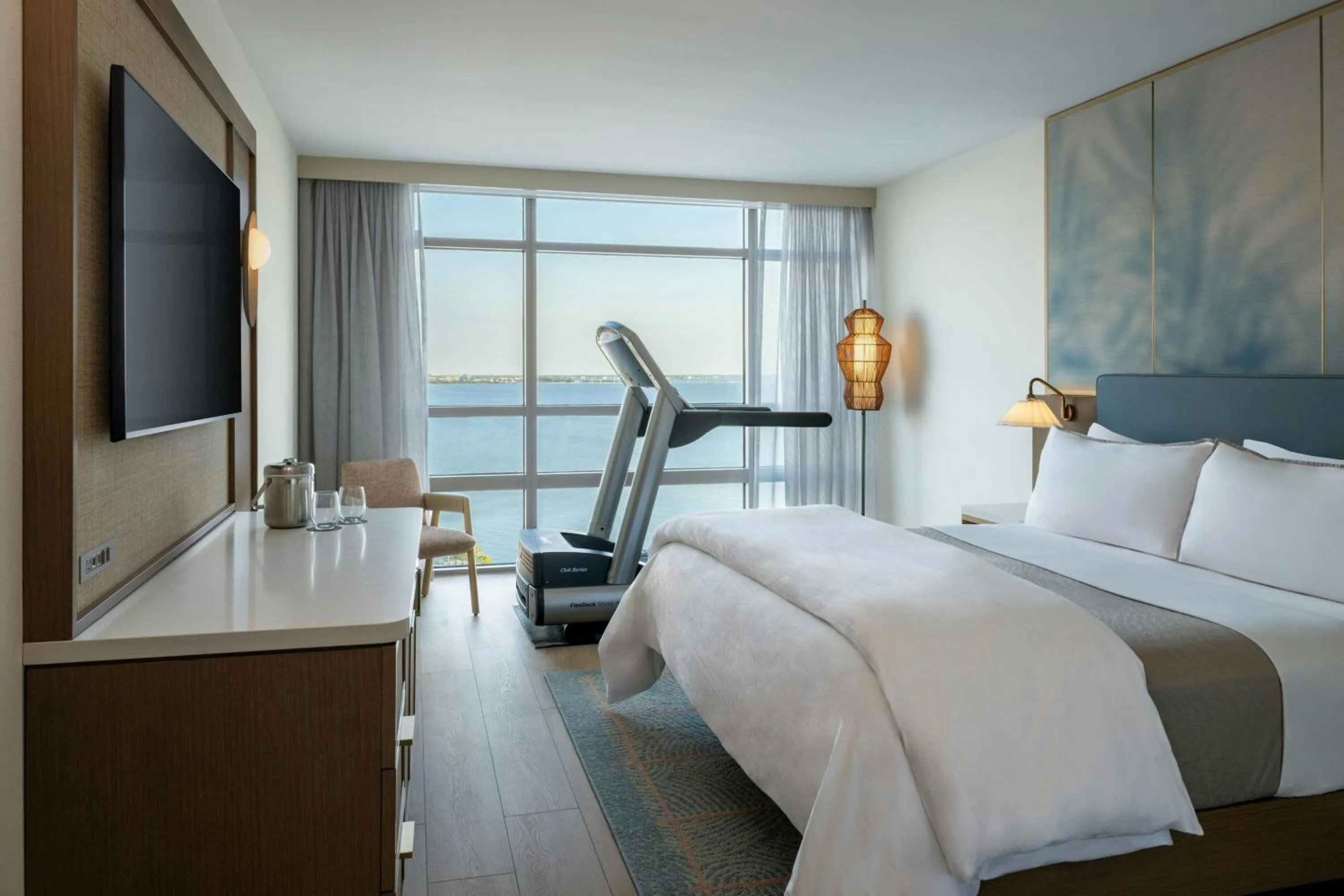 Photo of the whole room, Bed in The Westin Tampa Bay