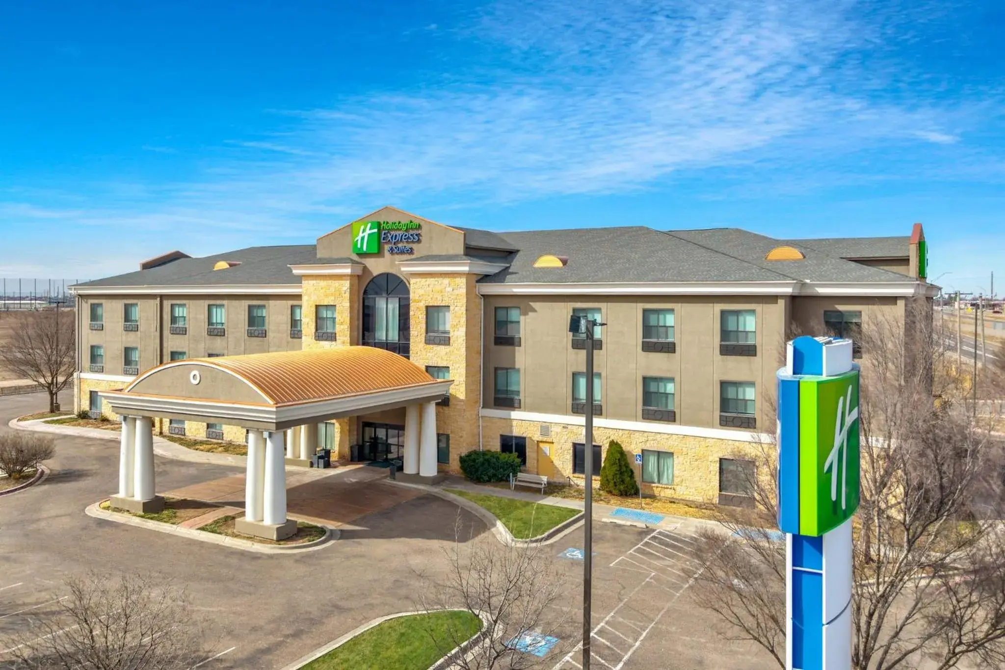Property building in Holiday Inn Express Hotel & Suites Amarillo South by IHG Property building in Holiday Inn Express Hotel & Suites Amarillo South by IHG