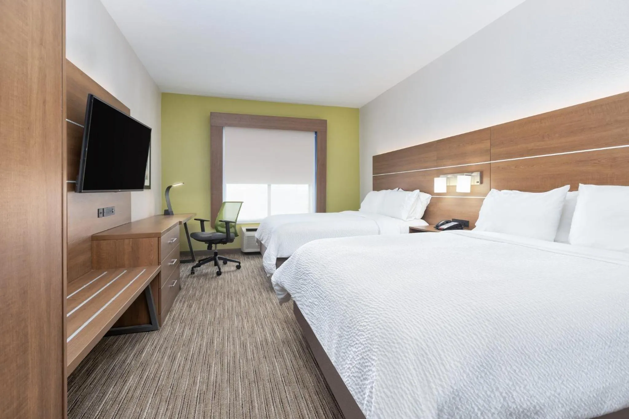 Photo of the whole room, Bed in Holiday Inn Express Hotel & Suites Amarillo South by IHG