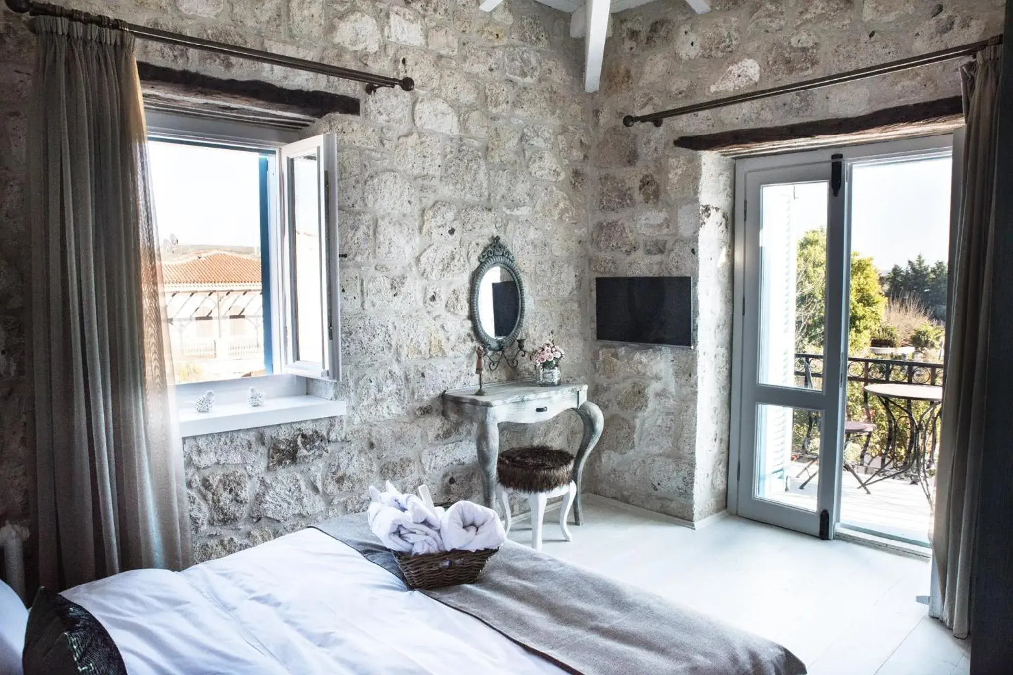 Bed in Cocopalm Boutique Hotel Alaçatı Bed in Cocopalm Boutique Hotel Alaçatı