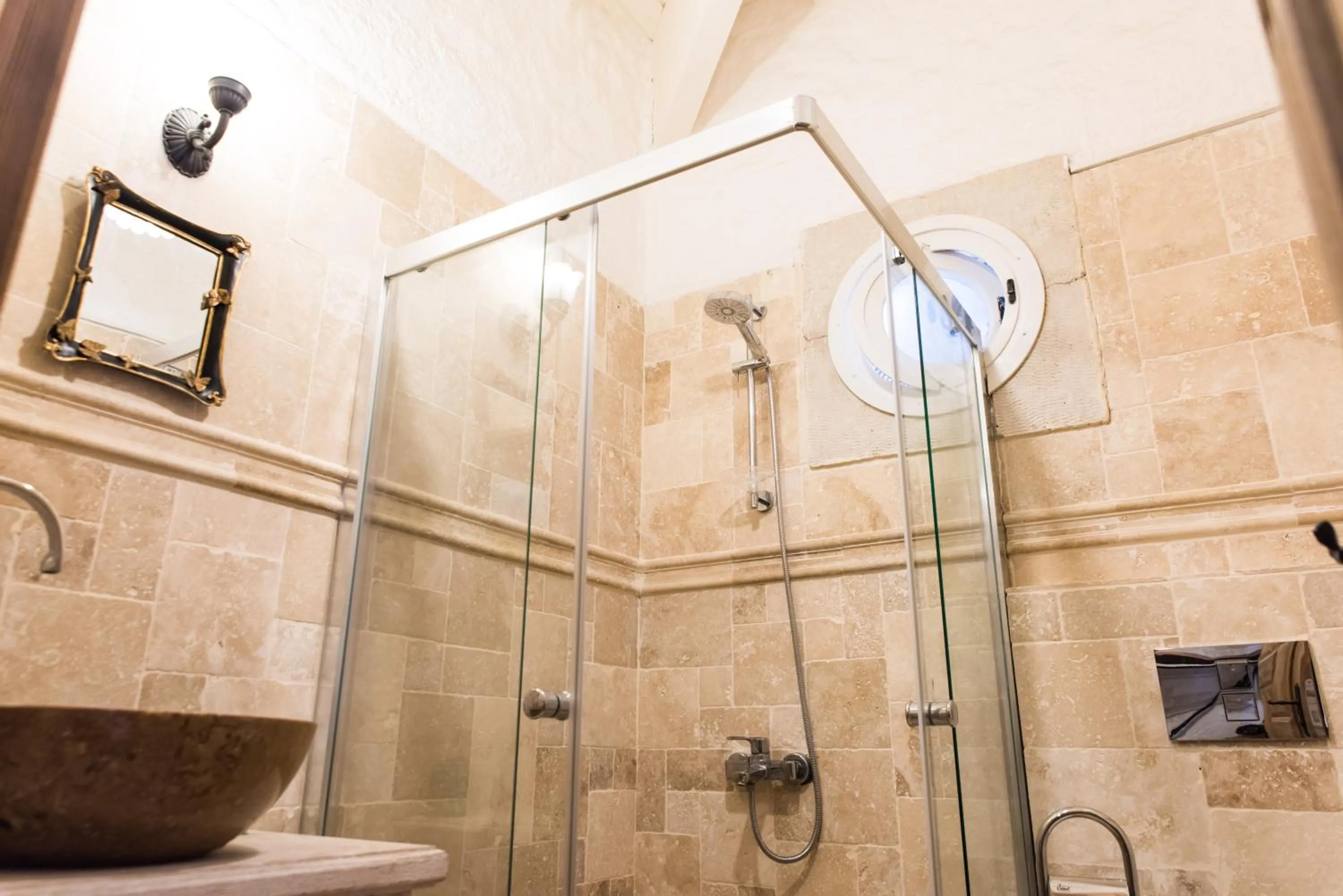 Shower in Cocopalm Boutique Hotel Alaçatı