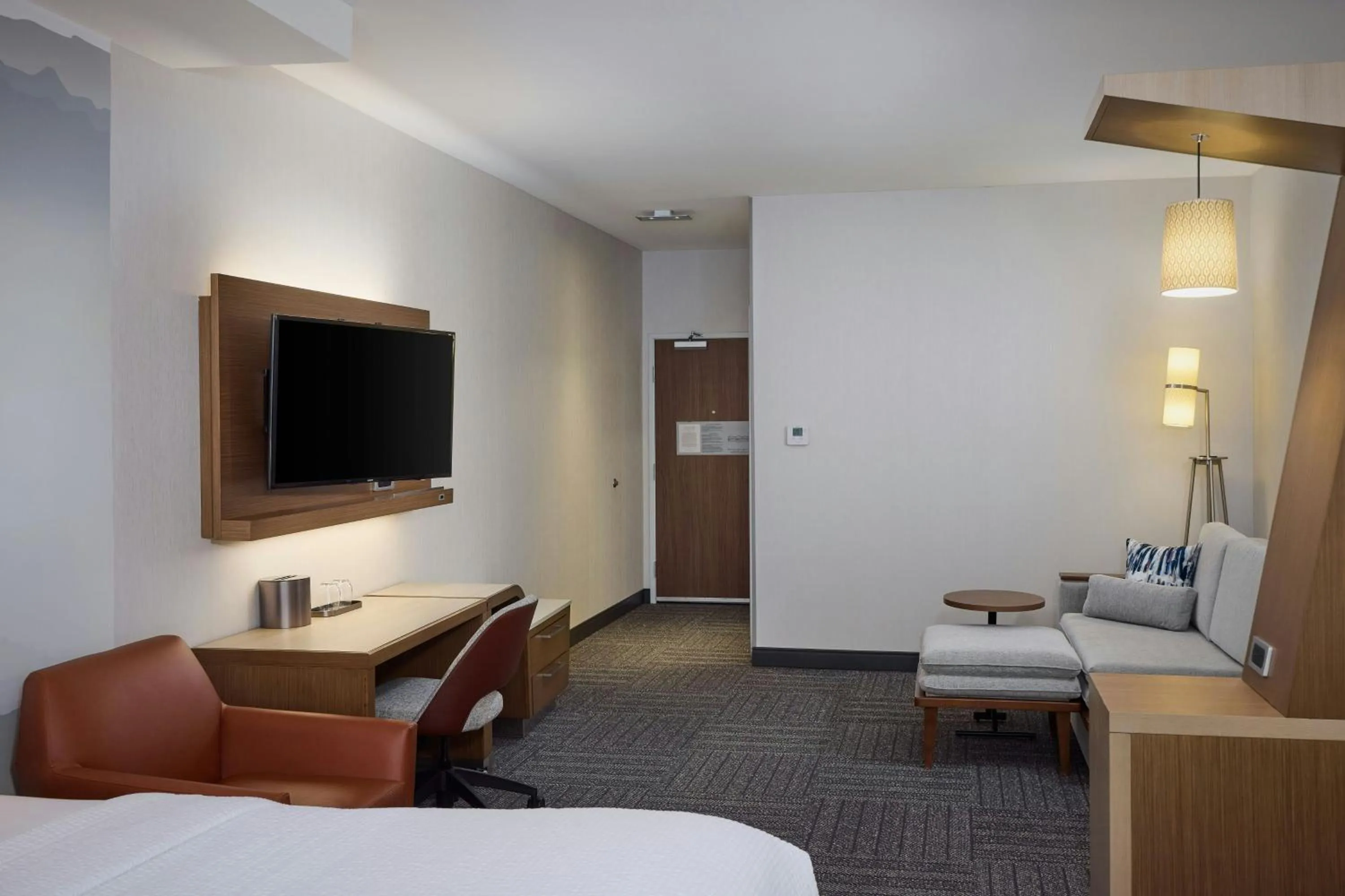 Photo of the whole room, Bed in Courtyard by Marriott Denver Southwest/Littleton
