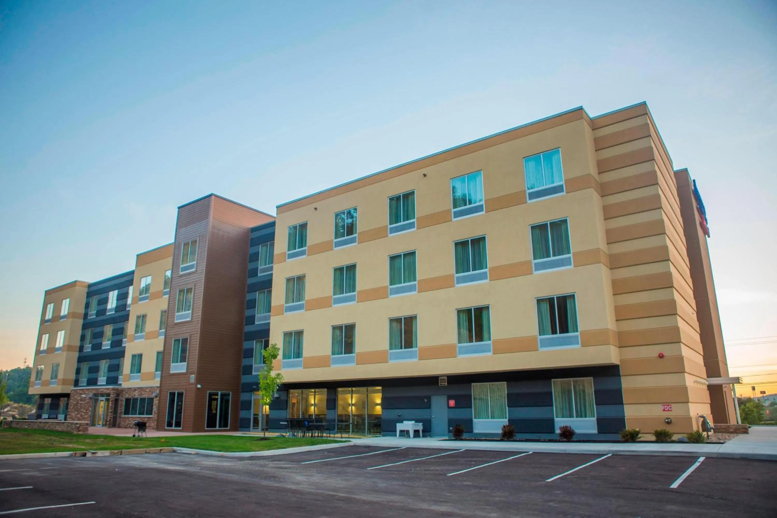 Property building in Fairfield by Marriott Cambridge