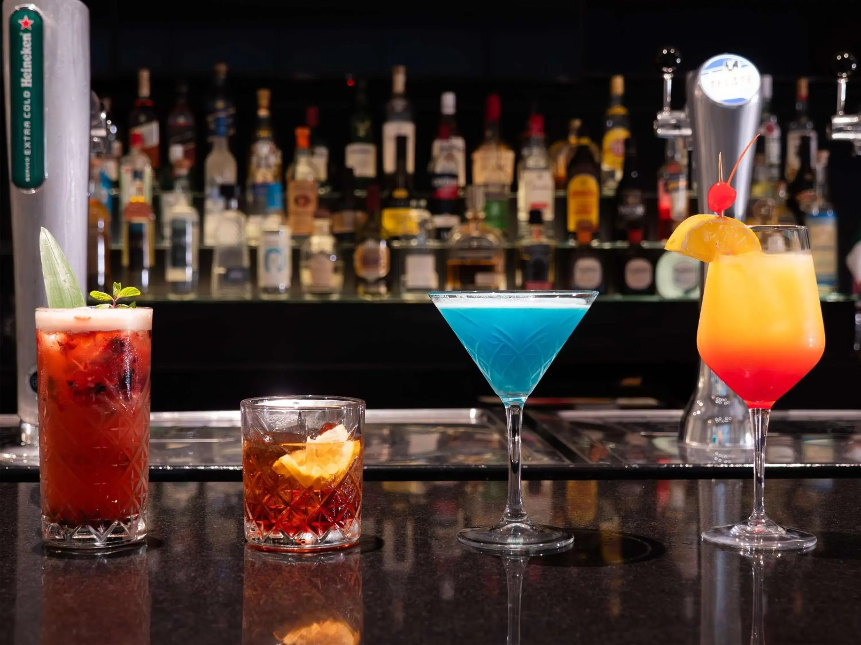 Lounge or bar in MS Milenium Monterrey Curio Collection by Hilton Lounge or bar in MS Milenium Monterrey Curio Collection by Hilton