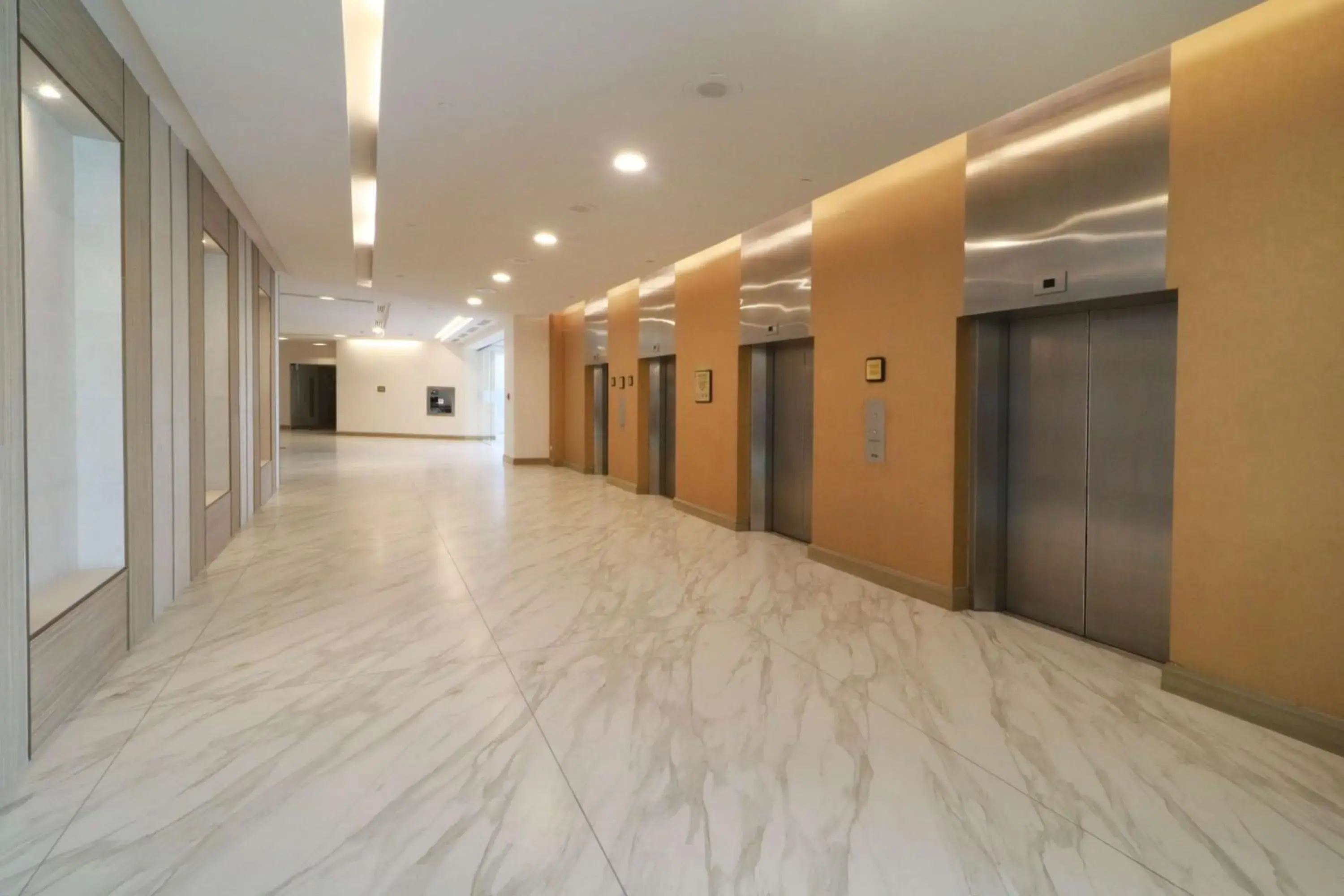 Lobby or reception in MS Milenium Monterrey Curio Collection by Hilton Lobby or reception in MS Milenium Monterrey Curio Collection by Hilton