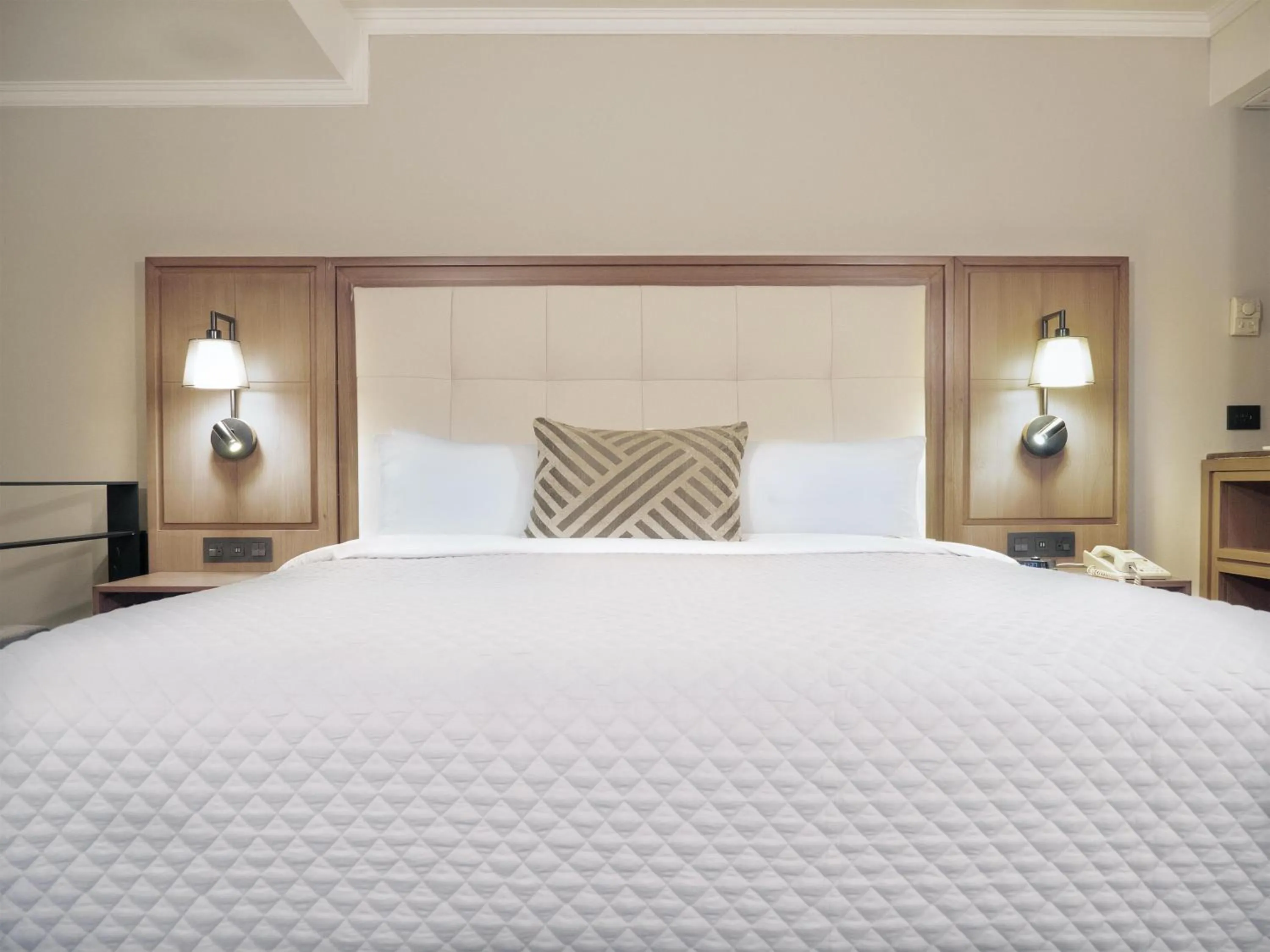 Bed in MS Milenium Monterrey Curio Collection by Hilton