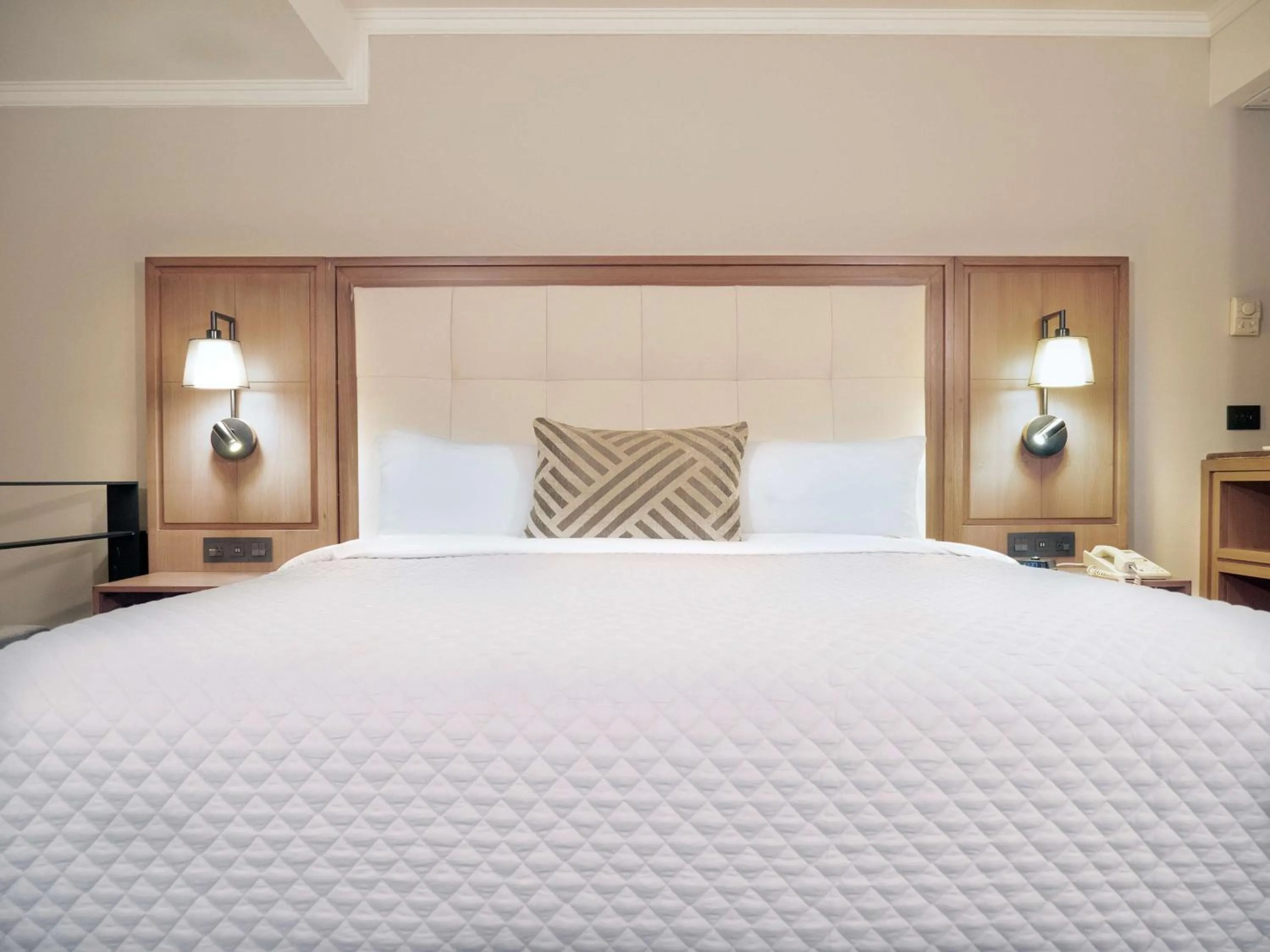 Bed in MS Milenium Monterrey Curio Collection by Hilton