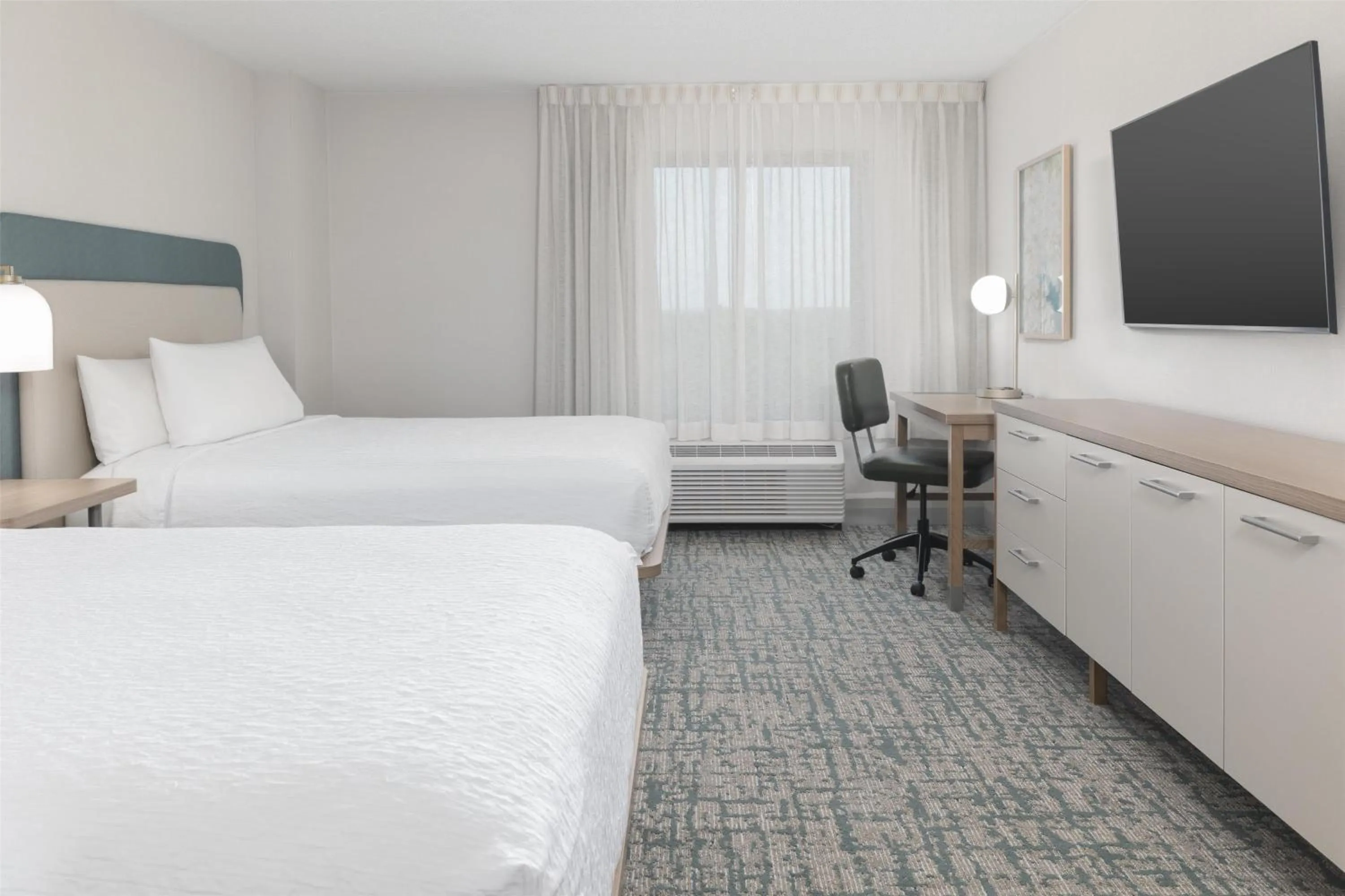 Bed in Homewood Suites by Hilton Baltimore - Arundel Mills