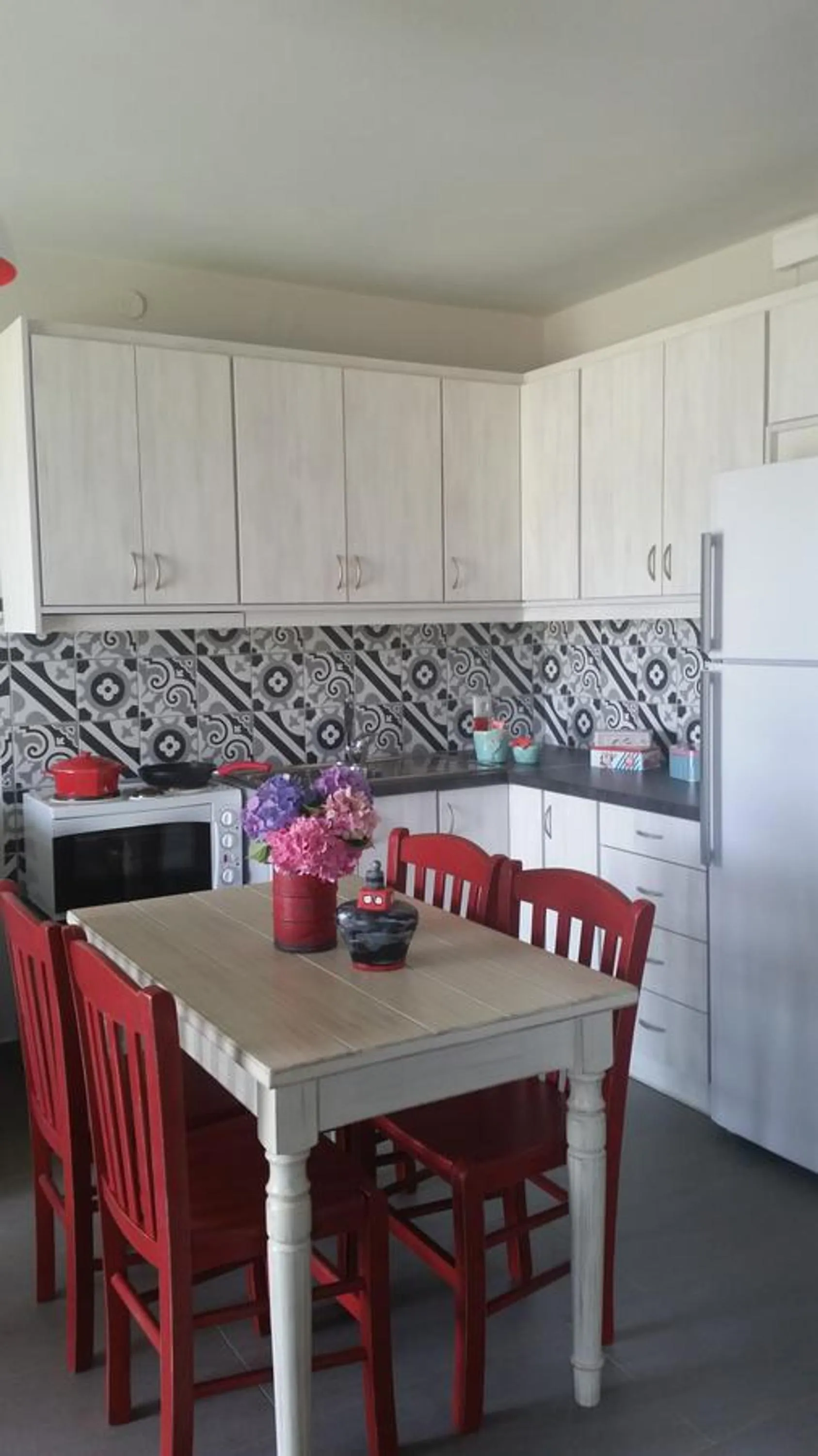 Kitchen or kitchenette in Thea Houses