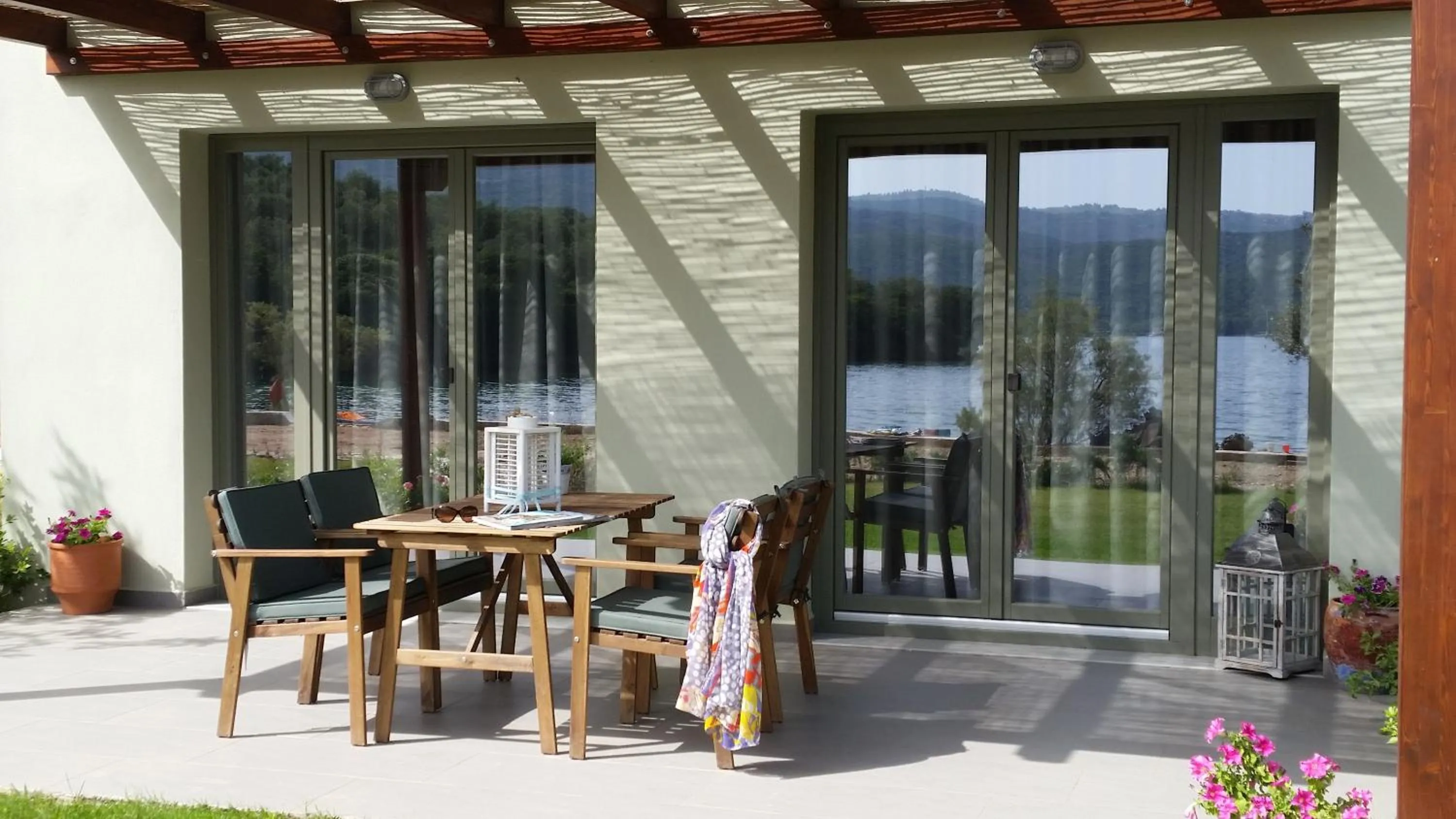 Balcony/Terrace in Thea Houses