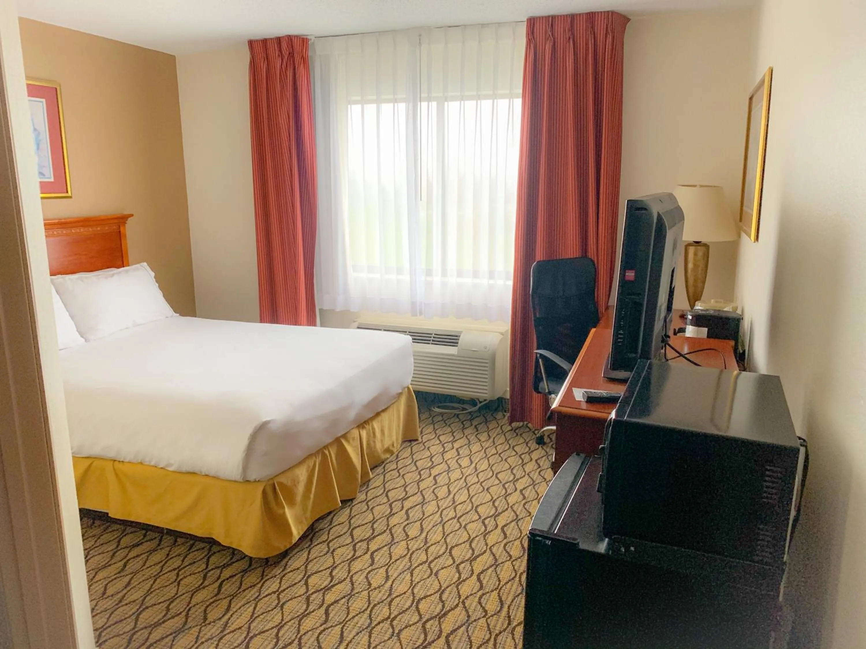 Bed in Baymont by Wyndham Chelsea