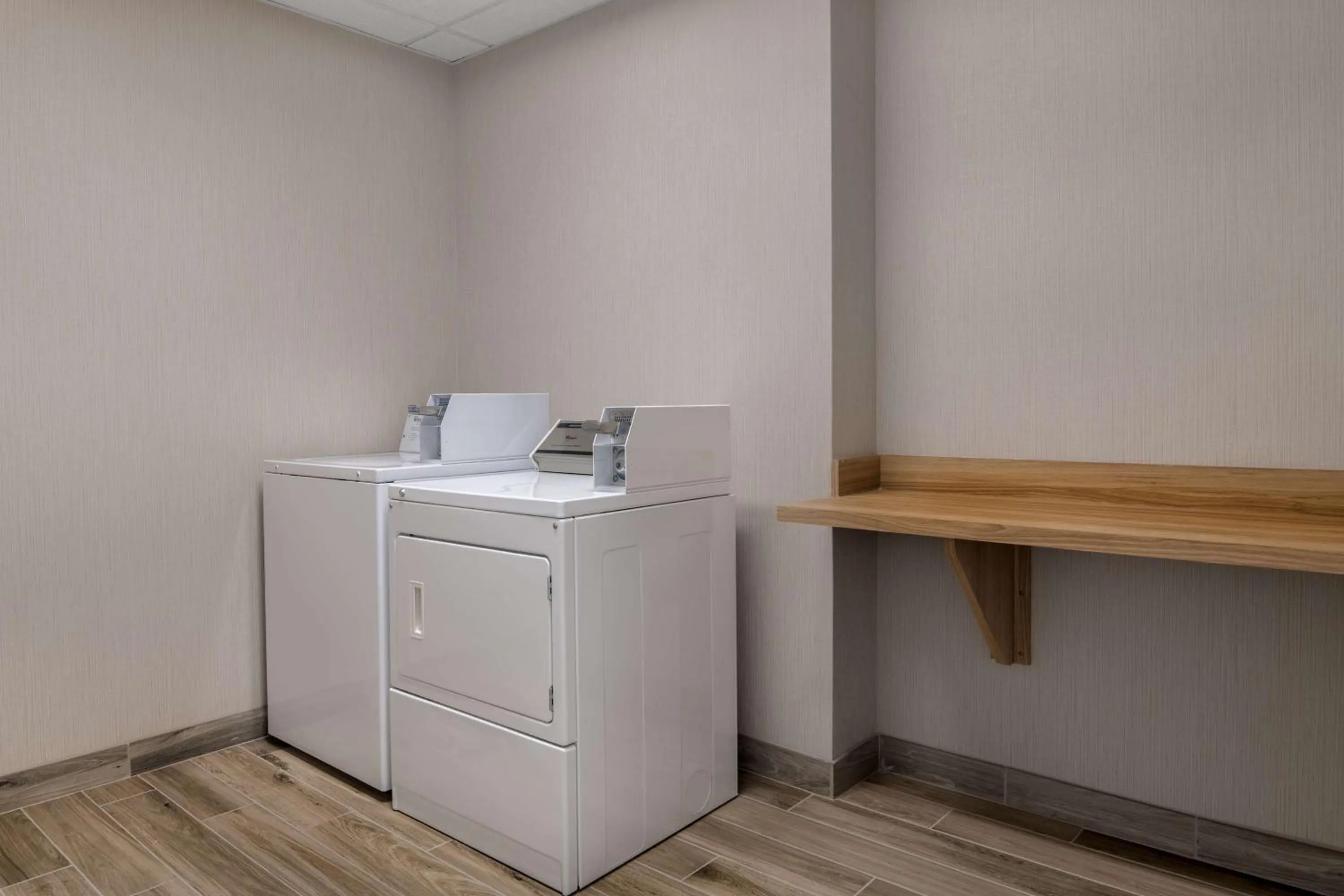 laundry in Hampton Inn & Suites Billings West I-90