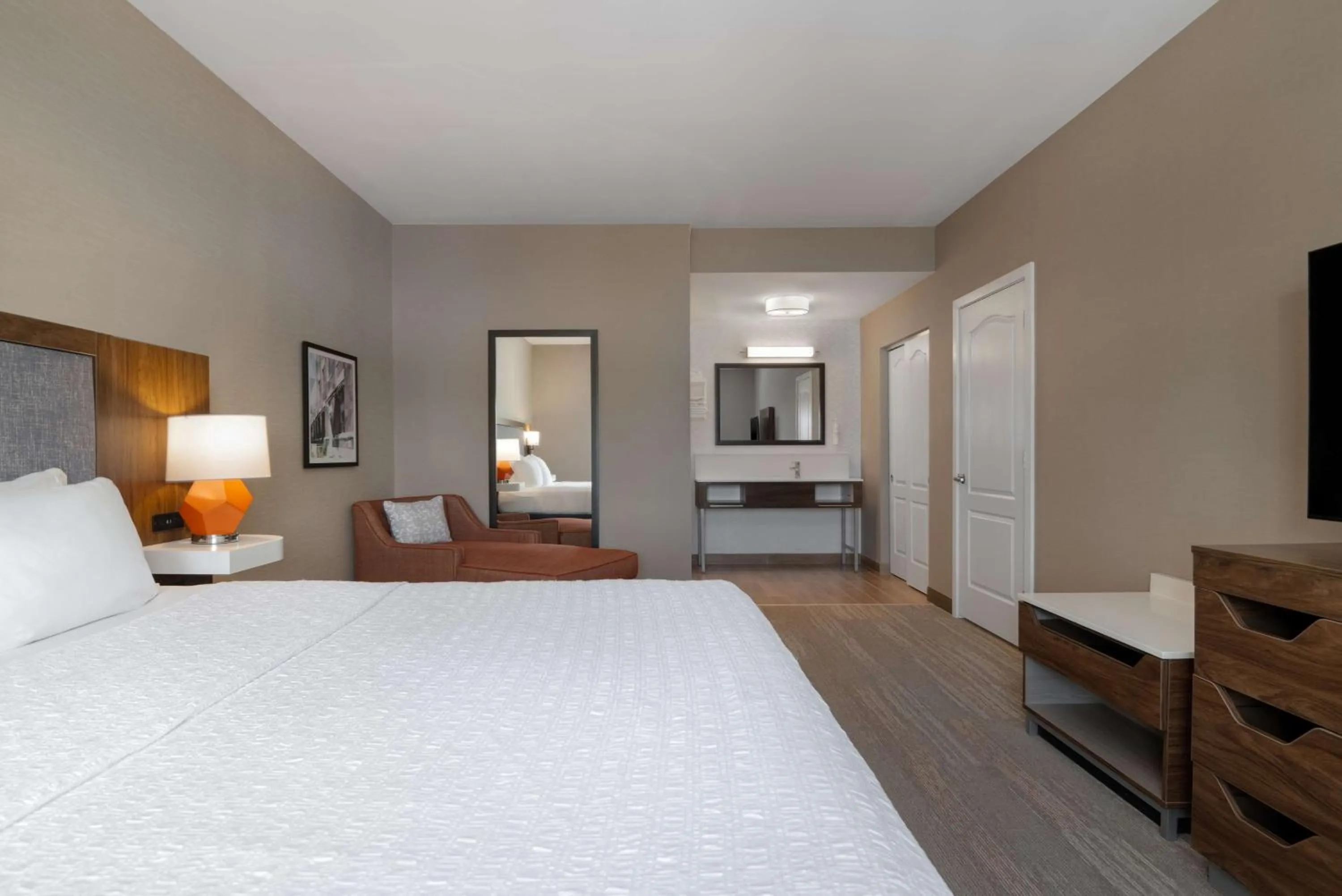 Bed in Hampton Inn & Suites Billings West I-90