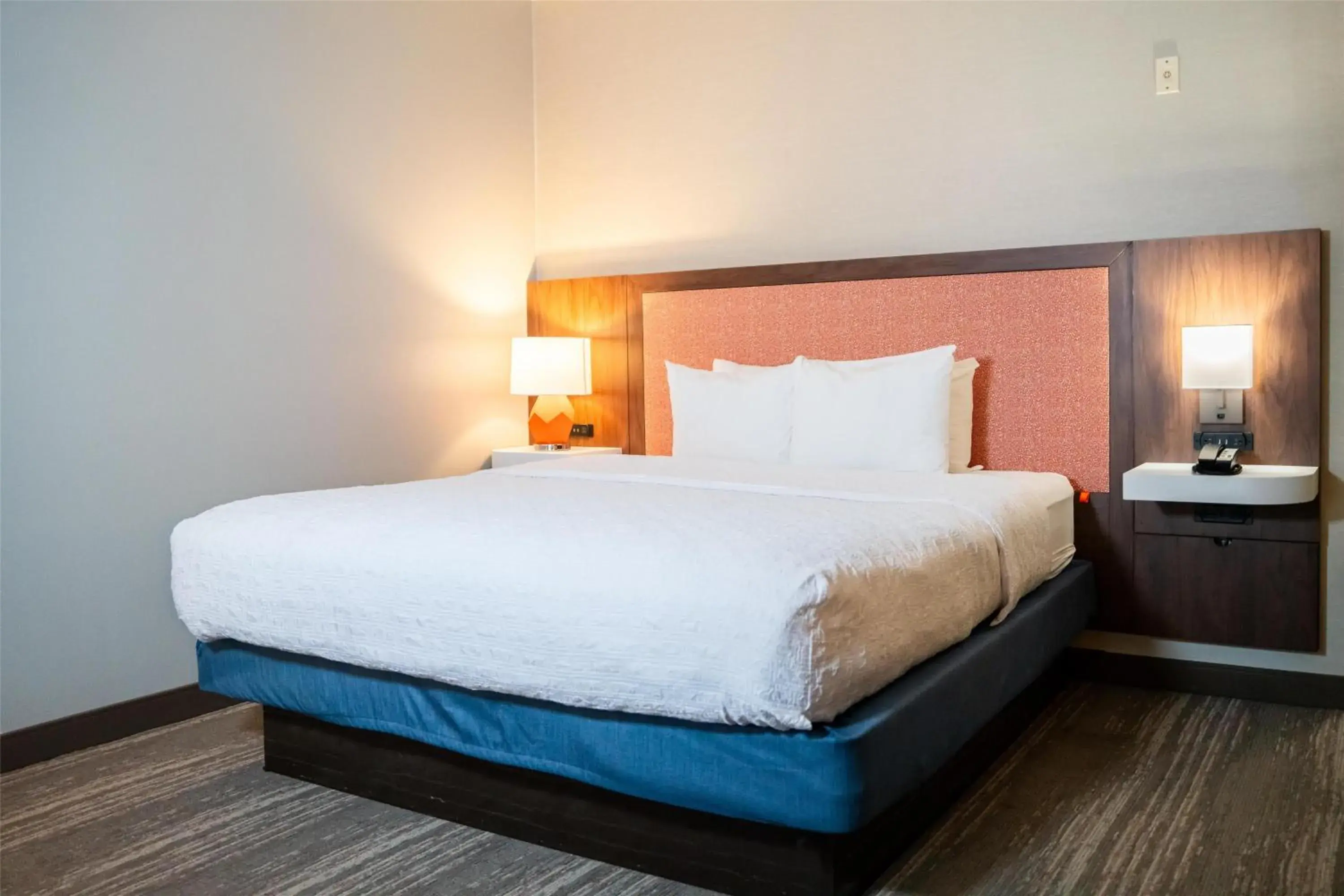 Bed in Hampton Inn Gonzales Bed in Hampton Inn Gonzales