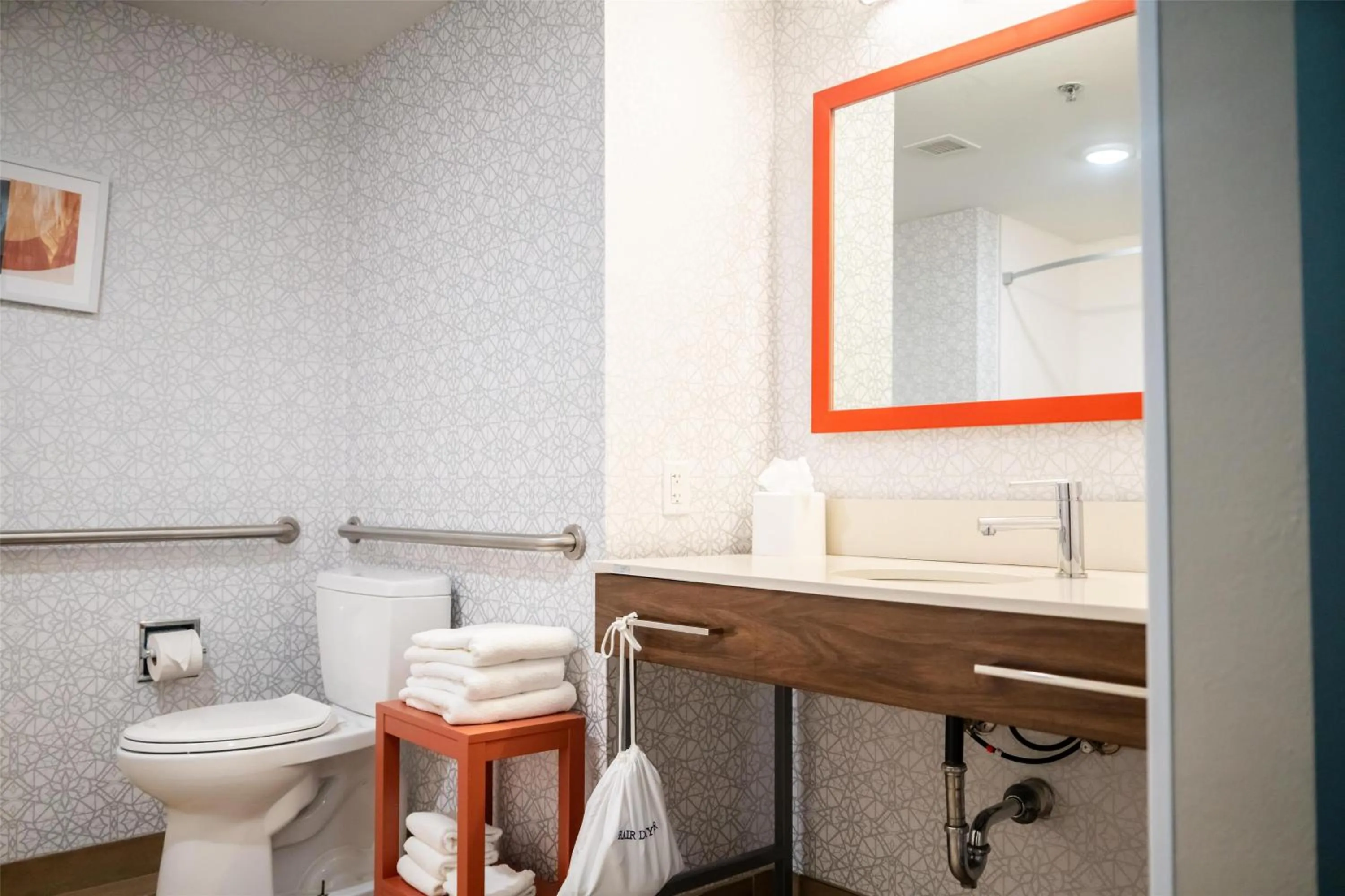 Bathroom in Hampton Inn Gonzales