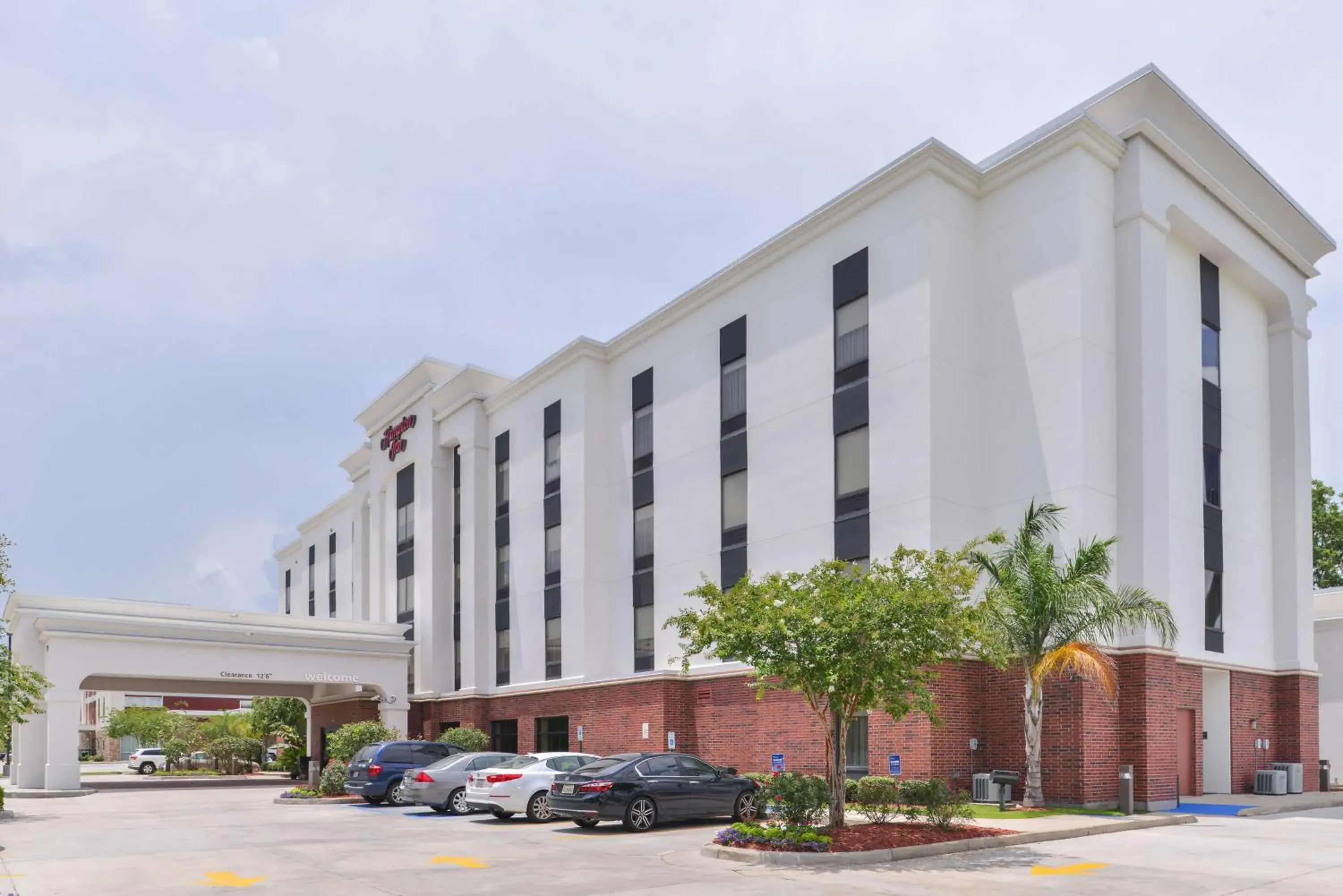 Property building in Hampton Inn Gonzales Property building in Hampton Inn Gonzales