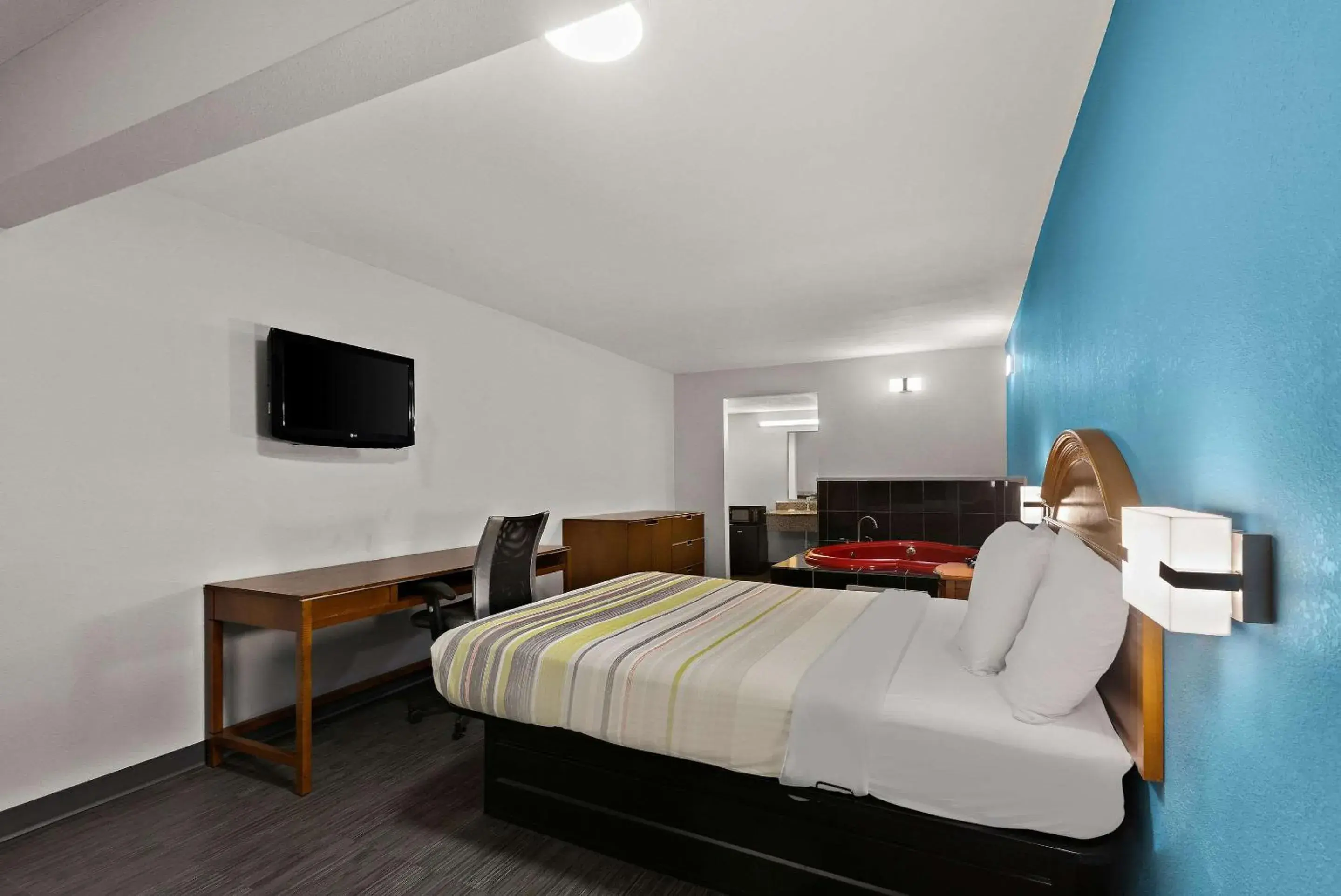 Bedroom, Bed in Rodeway Inn Commerce Bedroom, Bed in Rodeway Inn Commerce