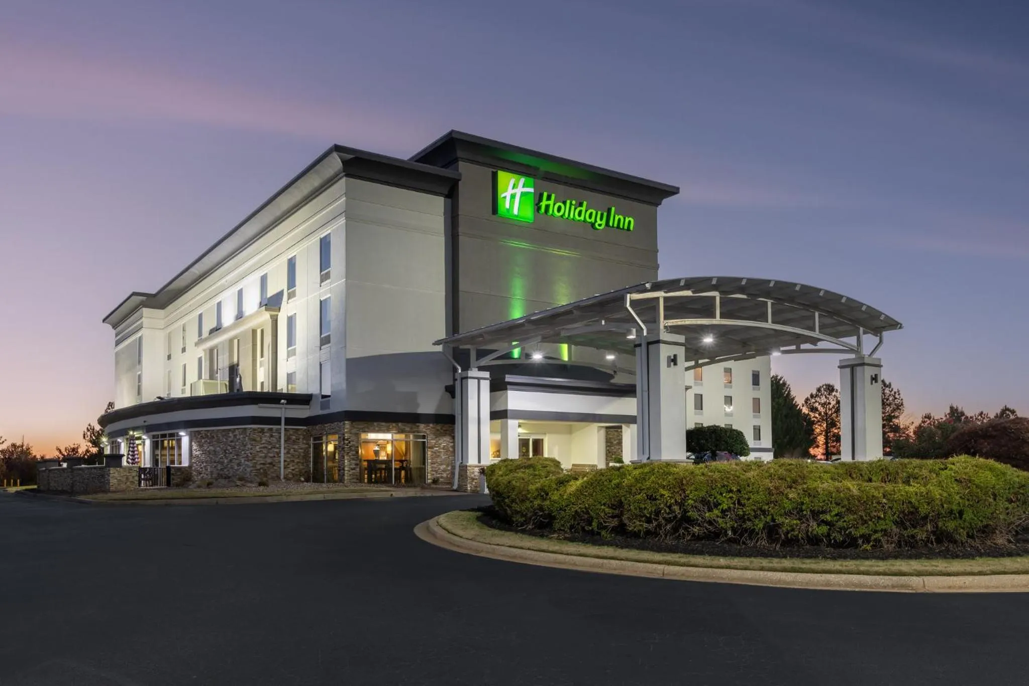 Property building in Holiday Inn Anderson by IHG