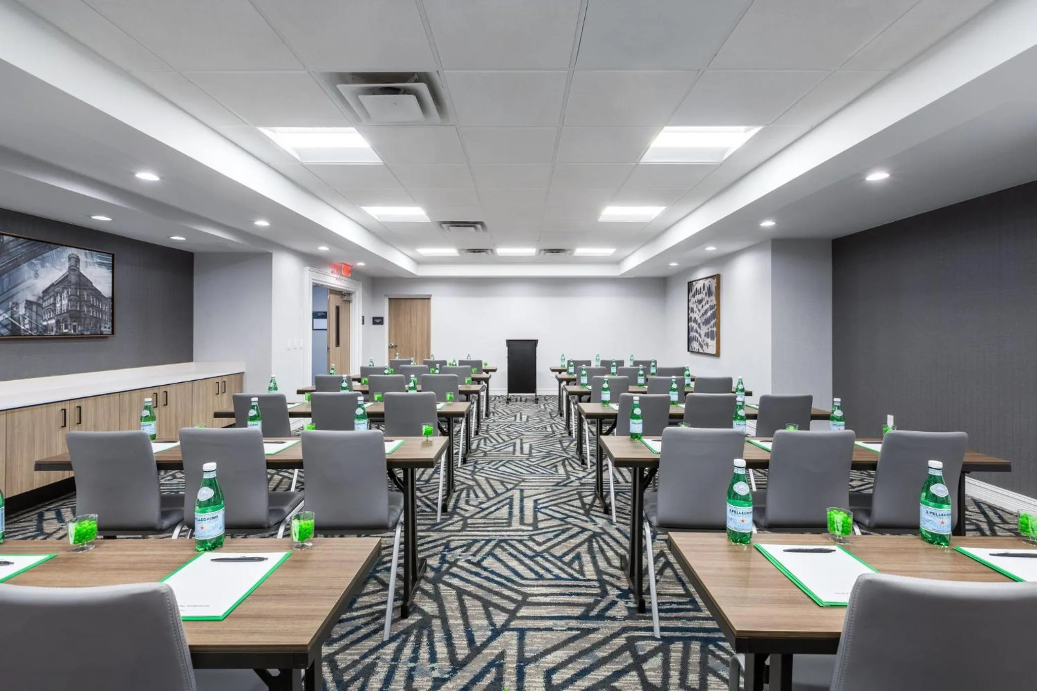 Meeting/conference room in Holiday Inn Anderson by IHG