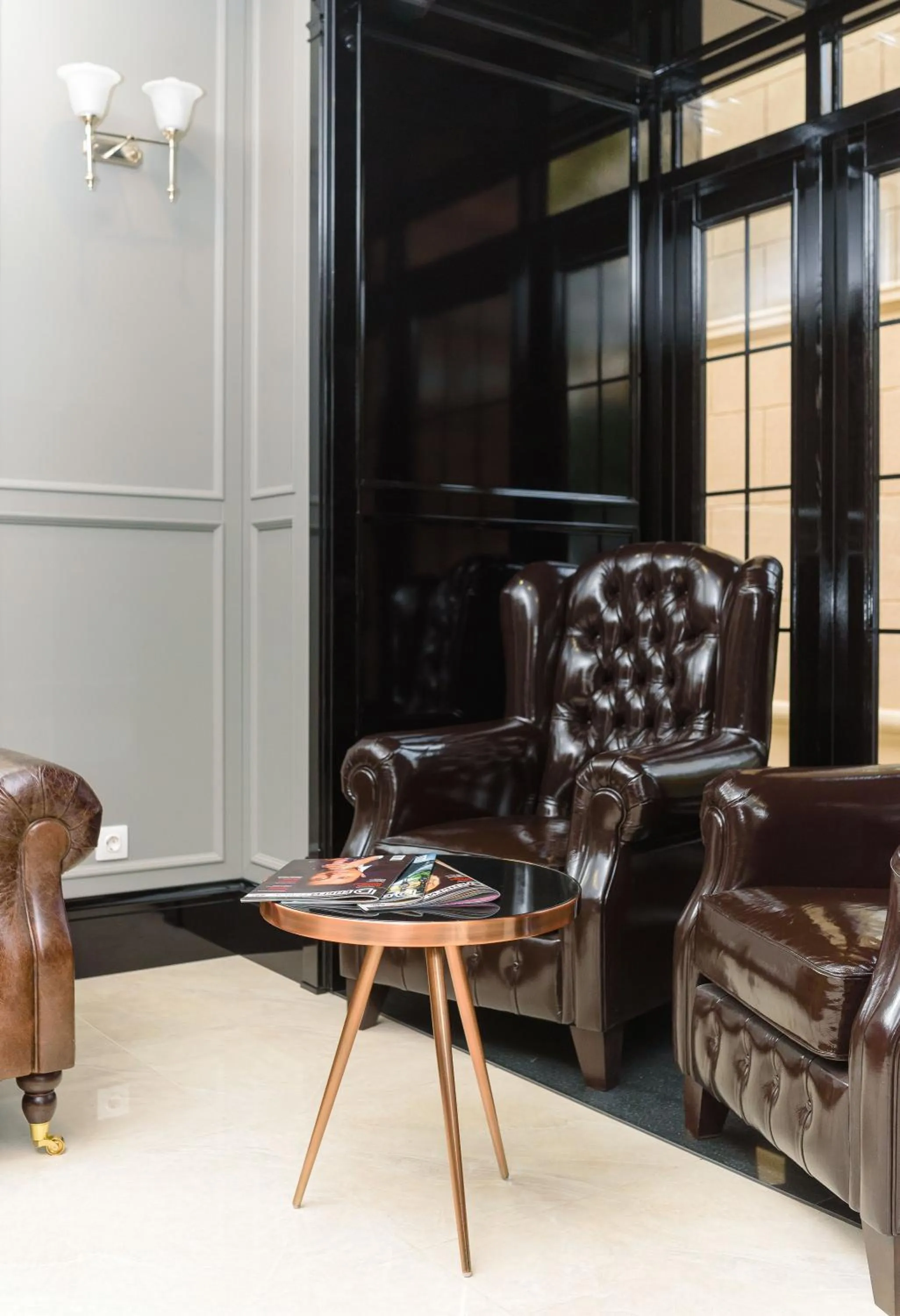 Communal lounge/ TV room in Wall Street - Maestro