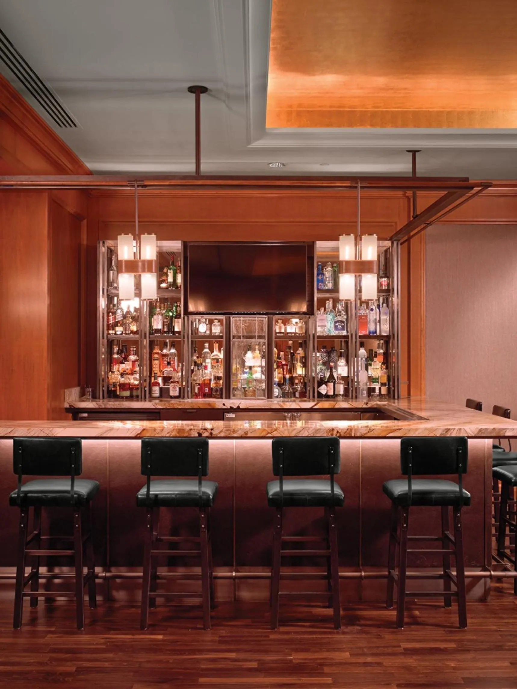 Lounge or bar in Four Seasons Hotel San Francisco