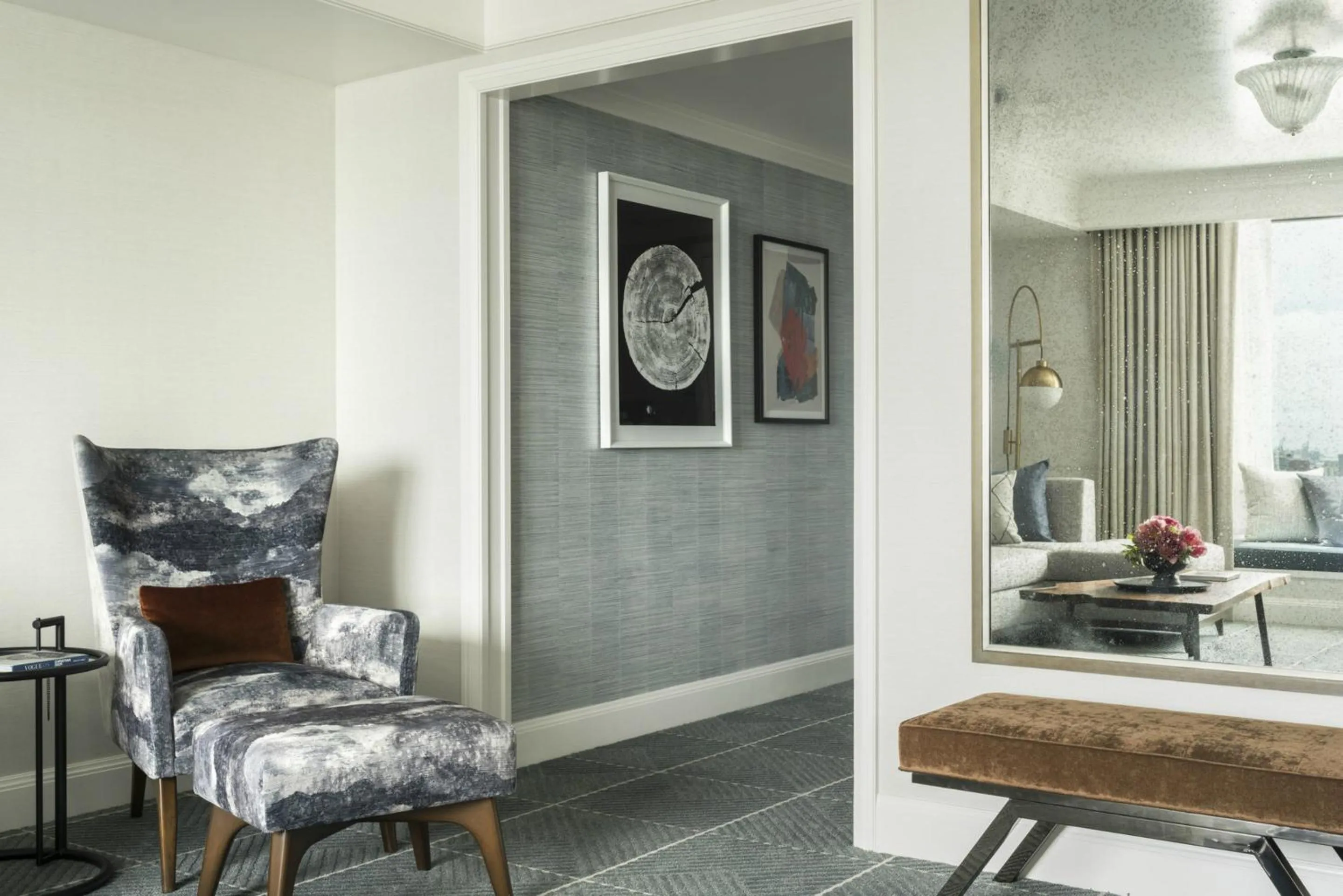 Living room in Four Seasons Hotel San Francisco