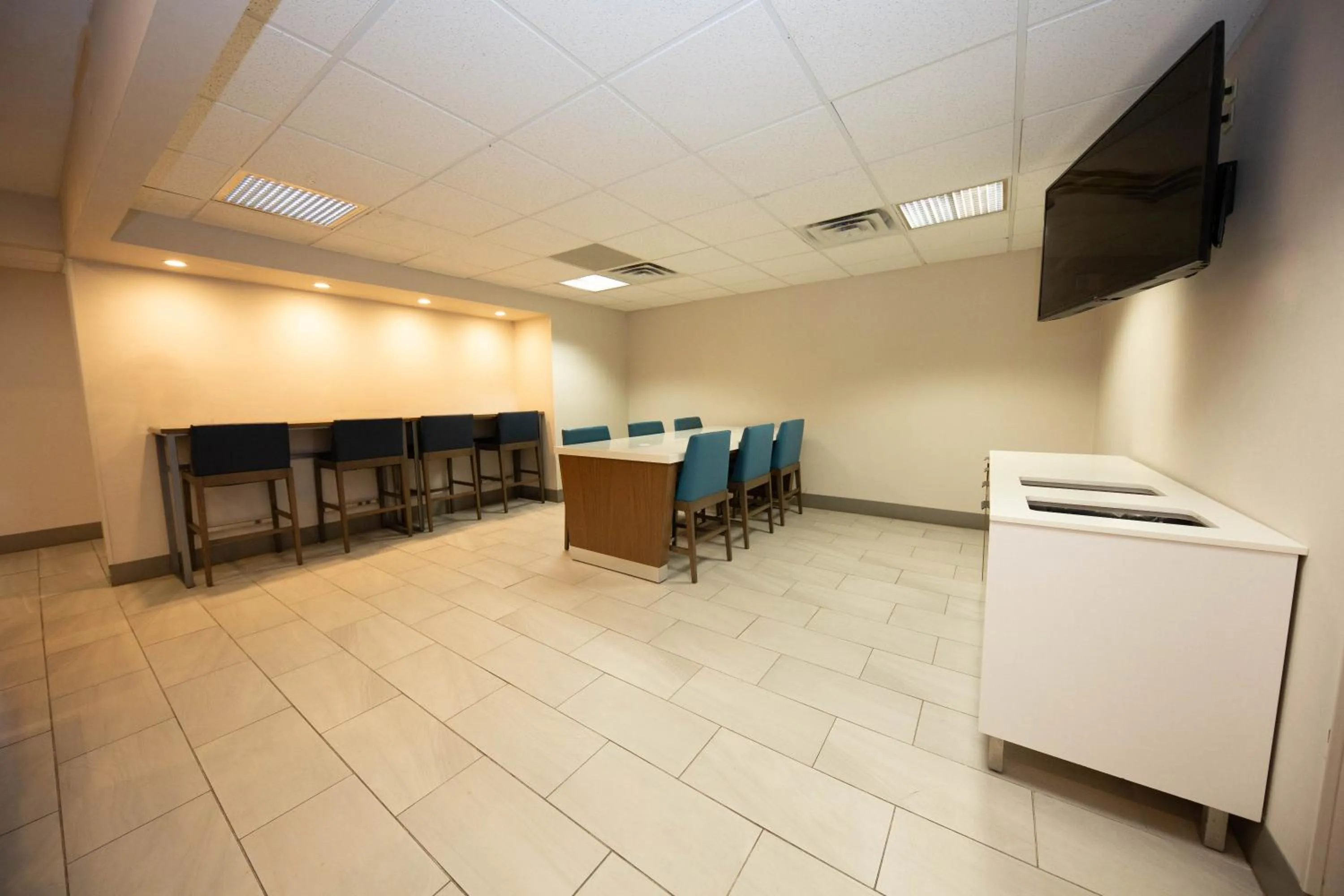 Breakfast in Holiday Inn Express - Canyon by IHG