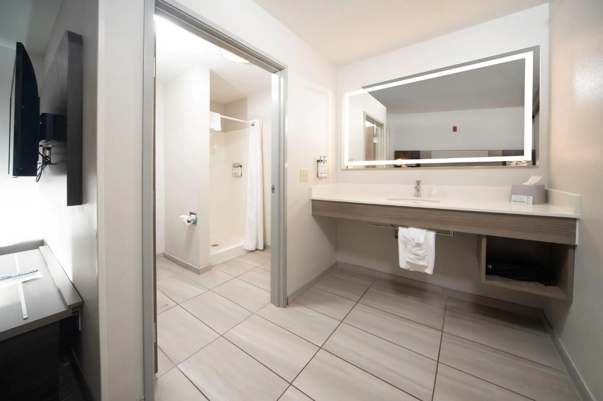 Photo of the whole room in Holiday Inn Express - Canyon by IHG