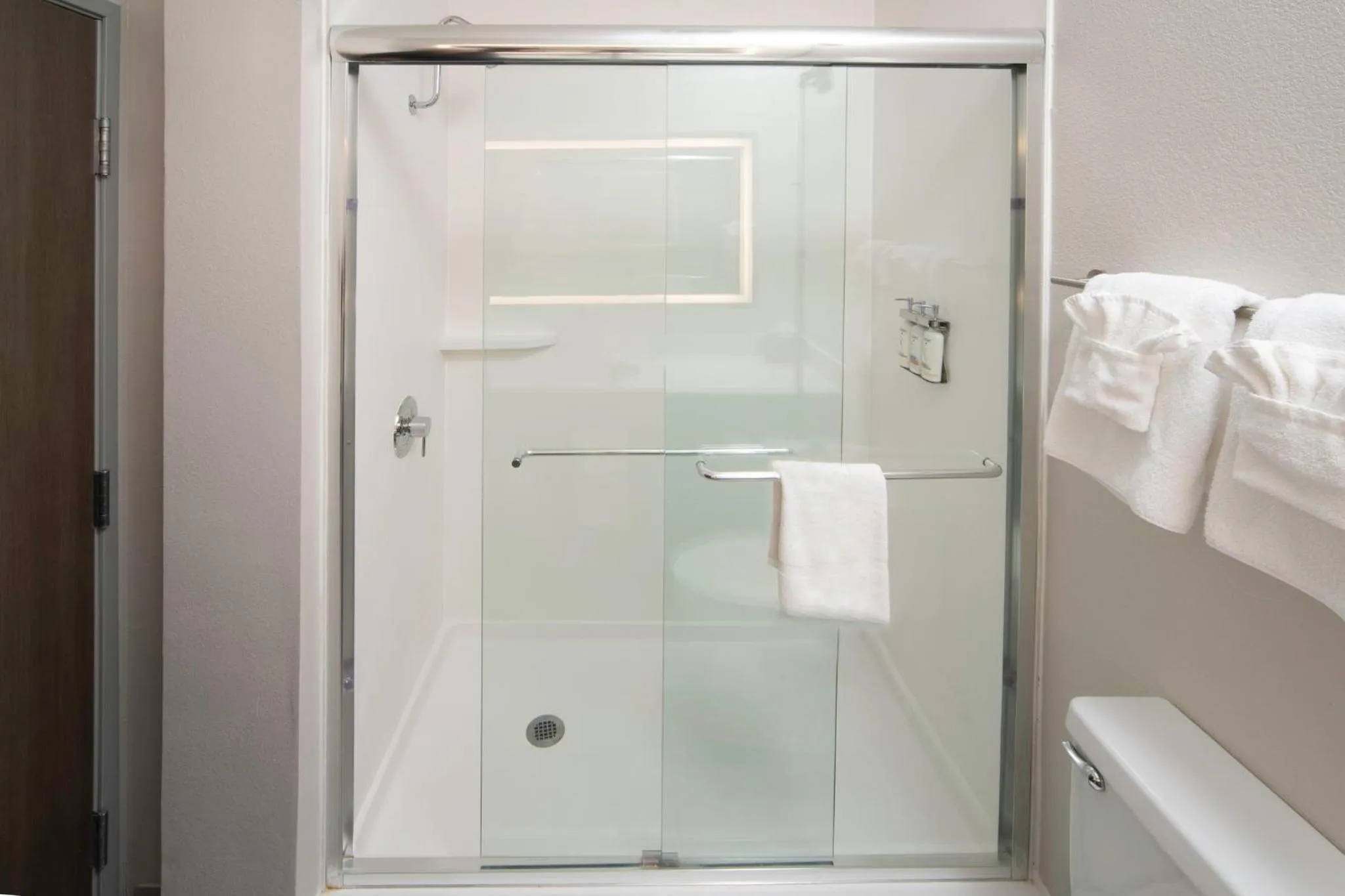 Bathroom in Holiday Inn Express - Canyon by IHG