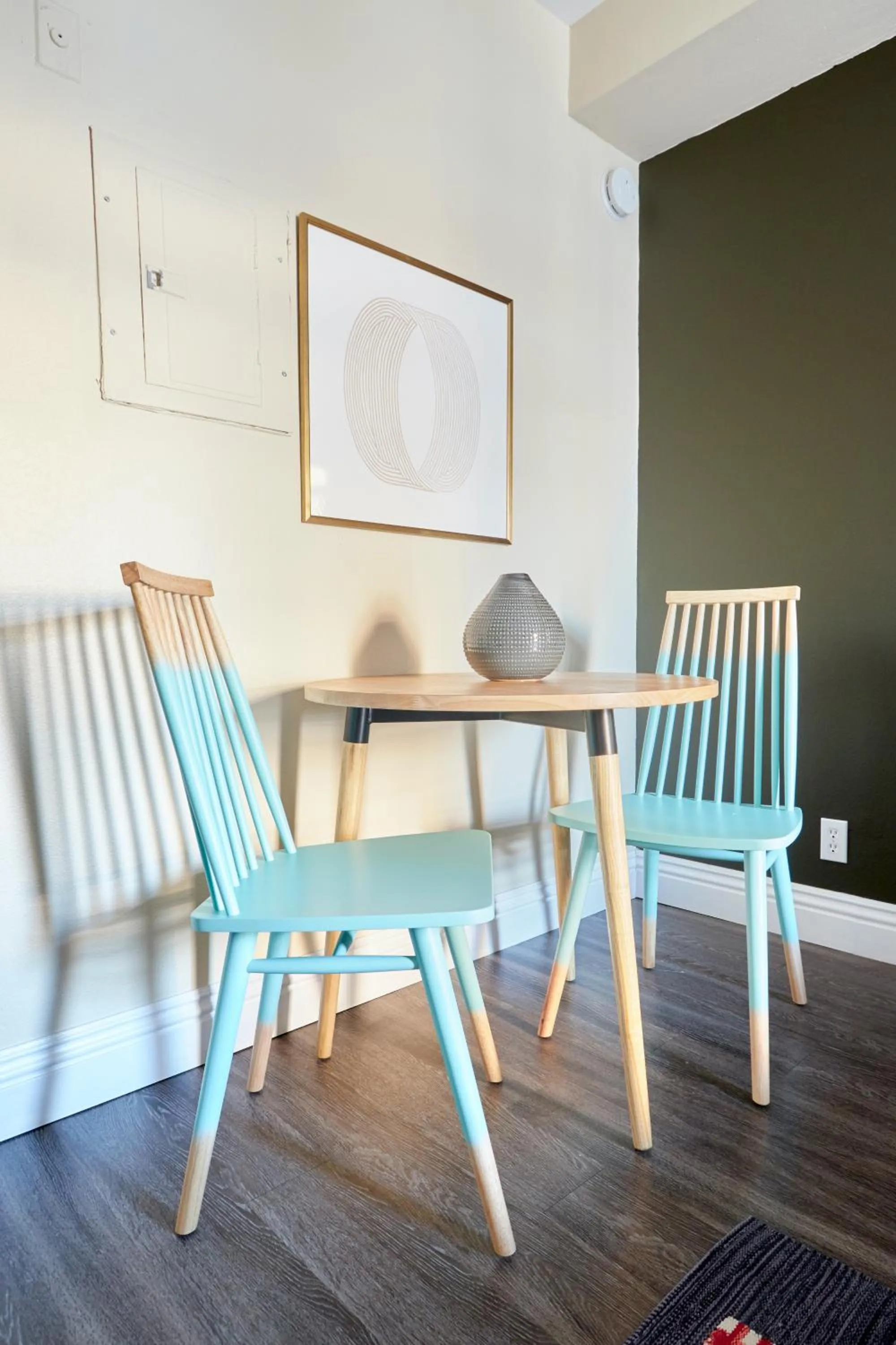 Living room in Sonder The Marin
