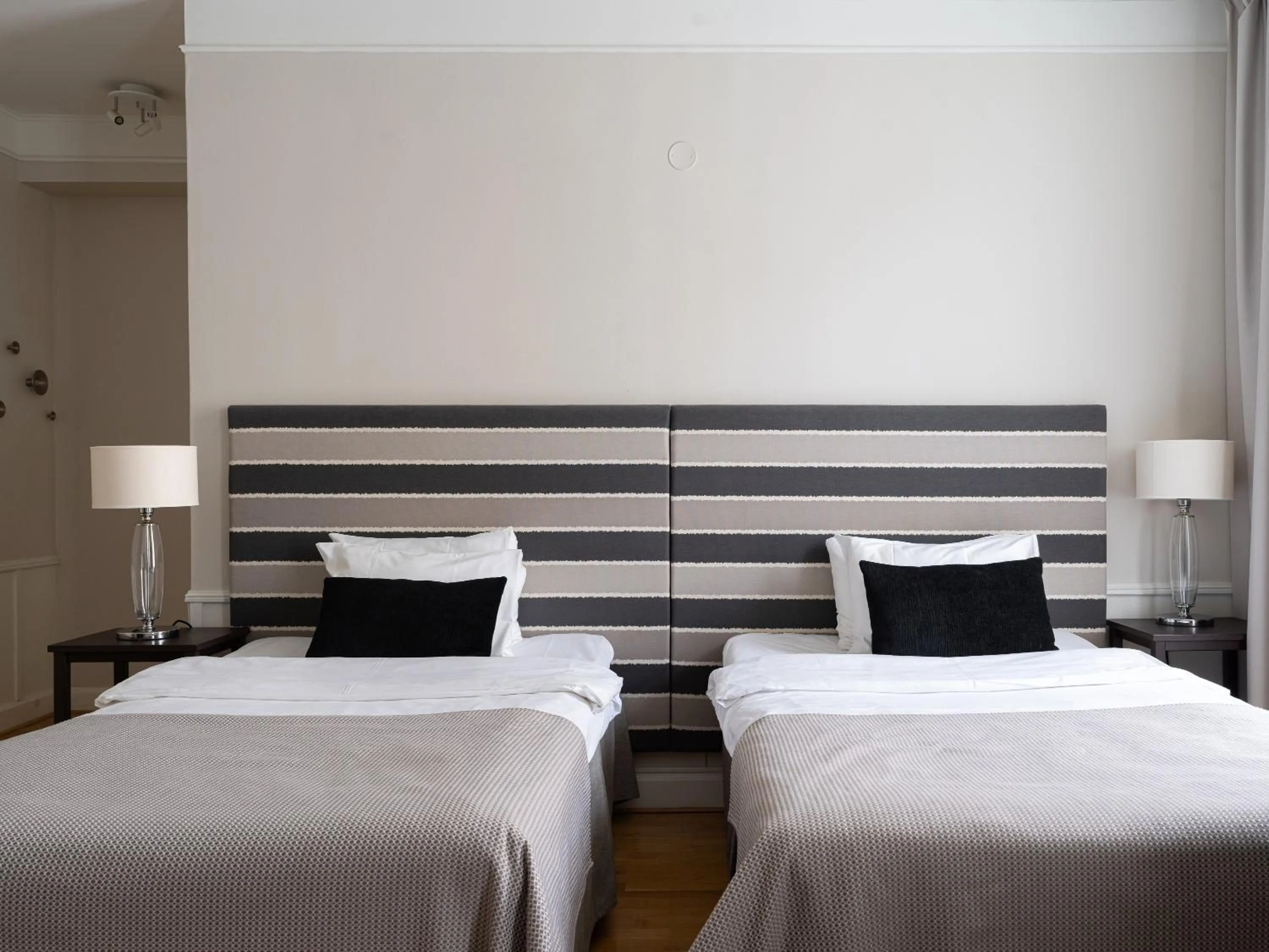 Living room, Bed in Elite Stora Hotellet Örebro