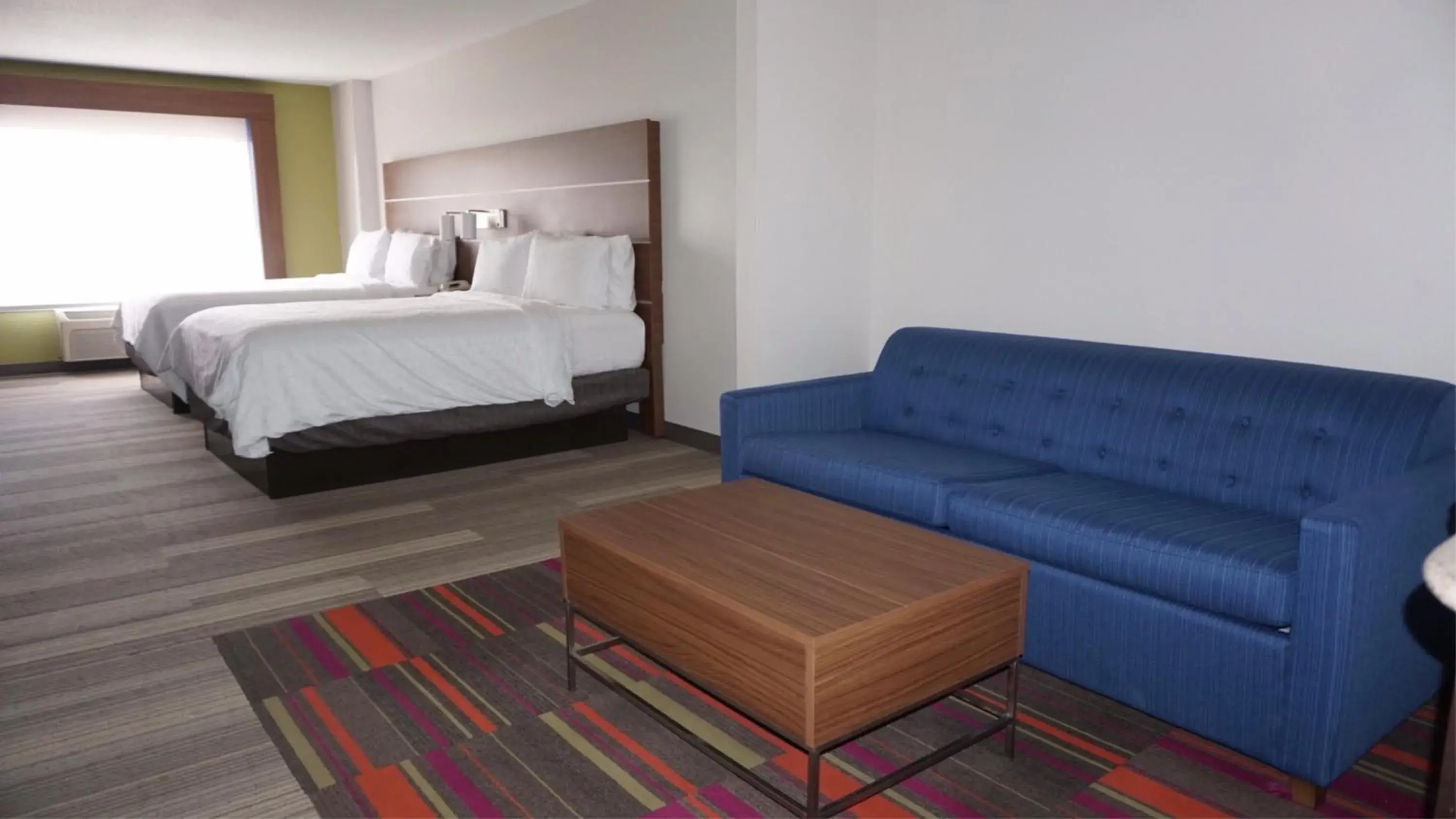 Bedroom, Bed in Holiday Inn Express Hotel & Suites Greensboro-East by IHG Bedroom, Bed in Holiday Inn Express Hotel & Suites Greensboro-East by IHG