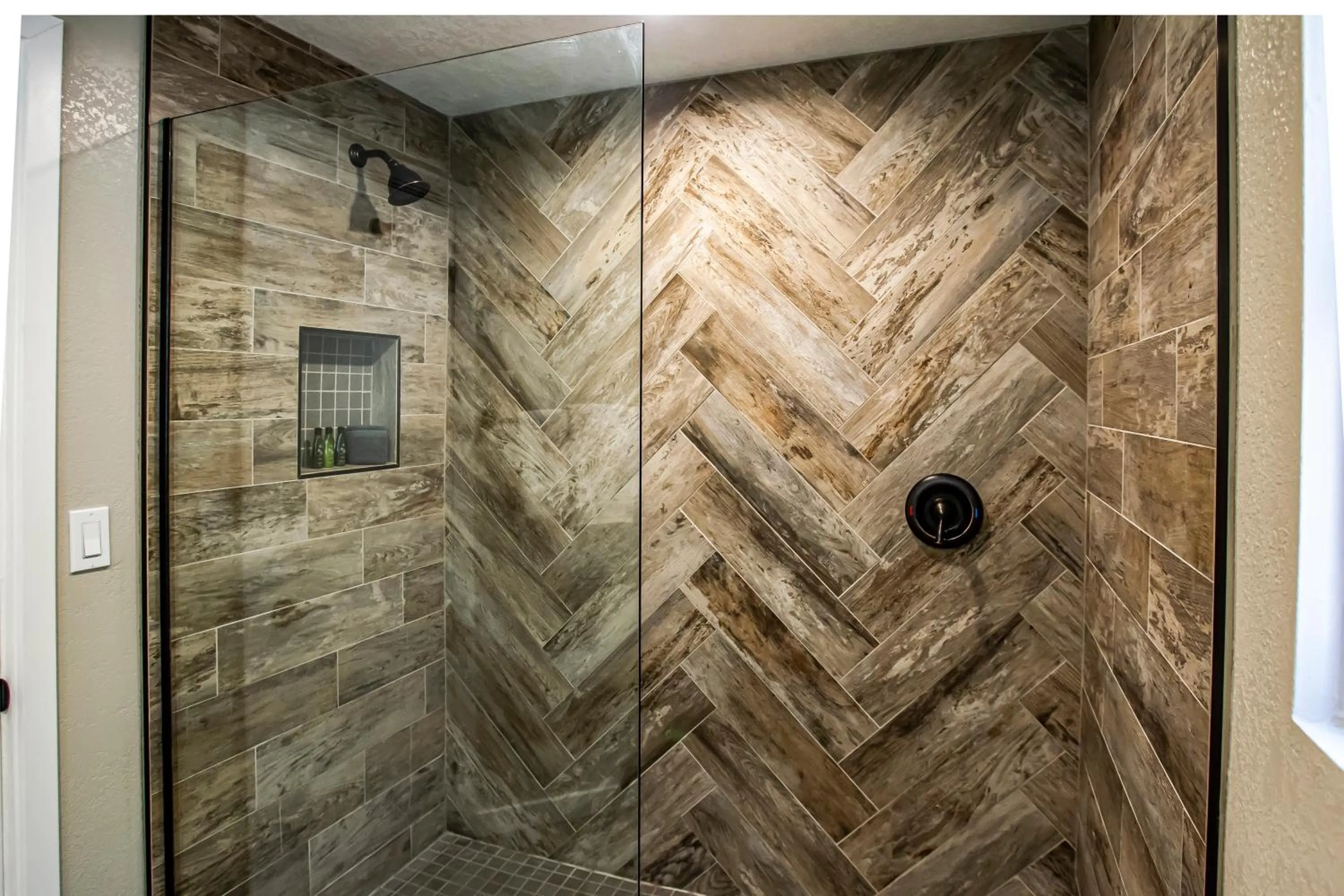 Shower in Hotel California