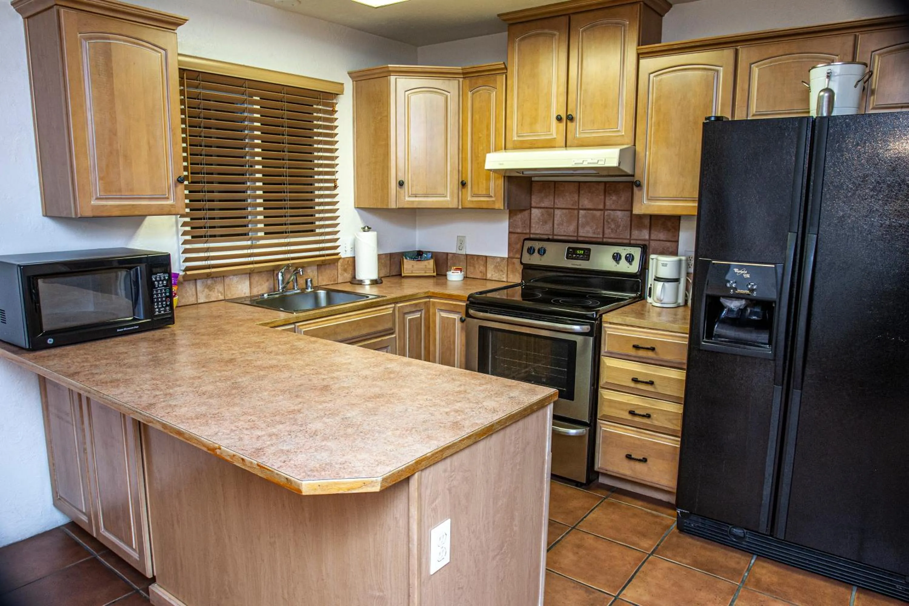 Kitchen or kitchenette in Hotel California