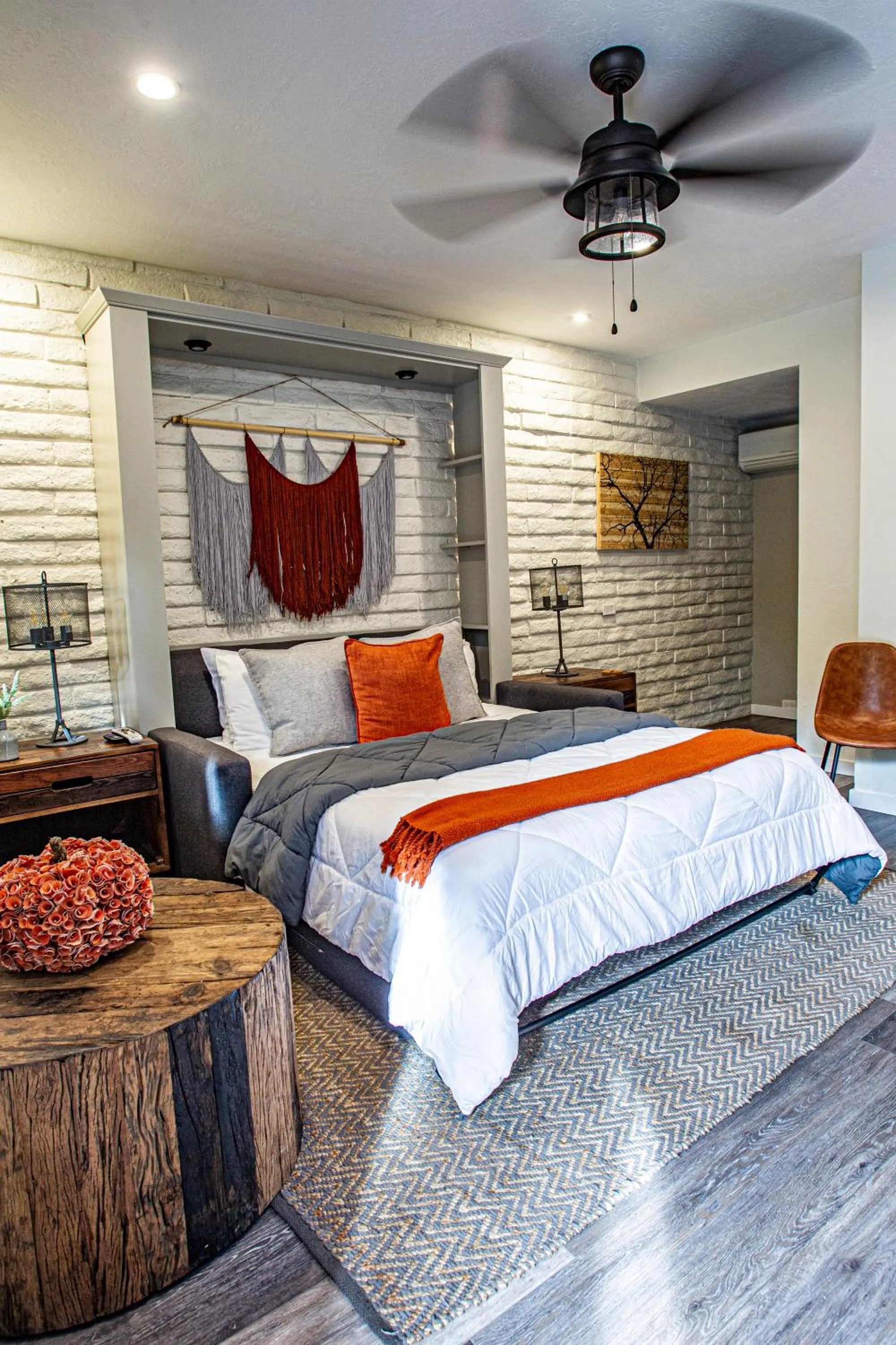 Bed in Hotel California