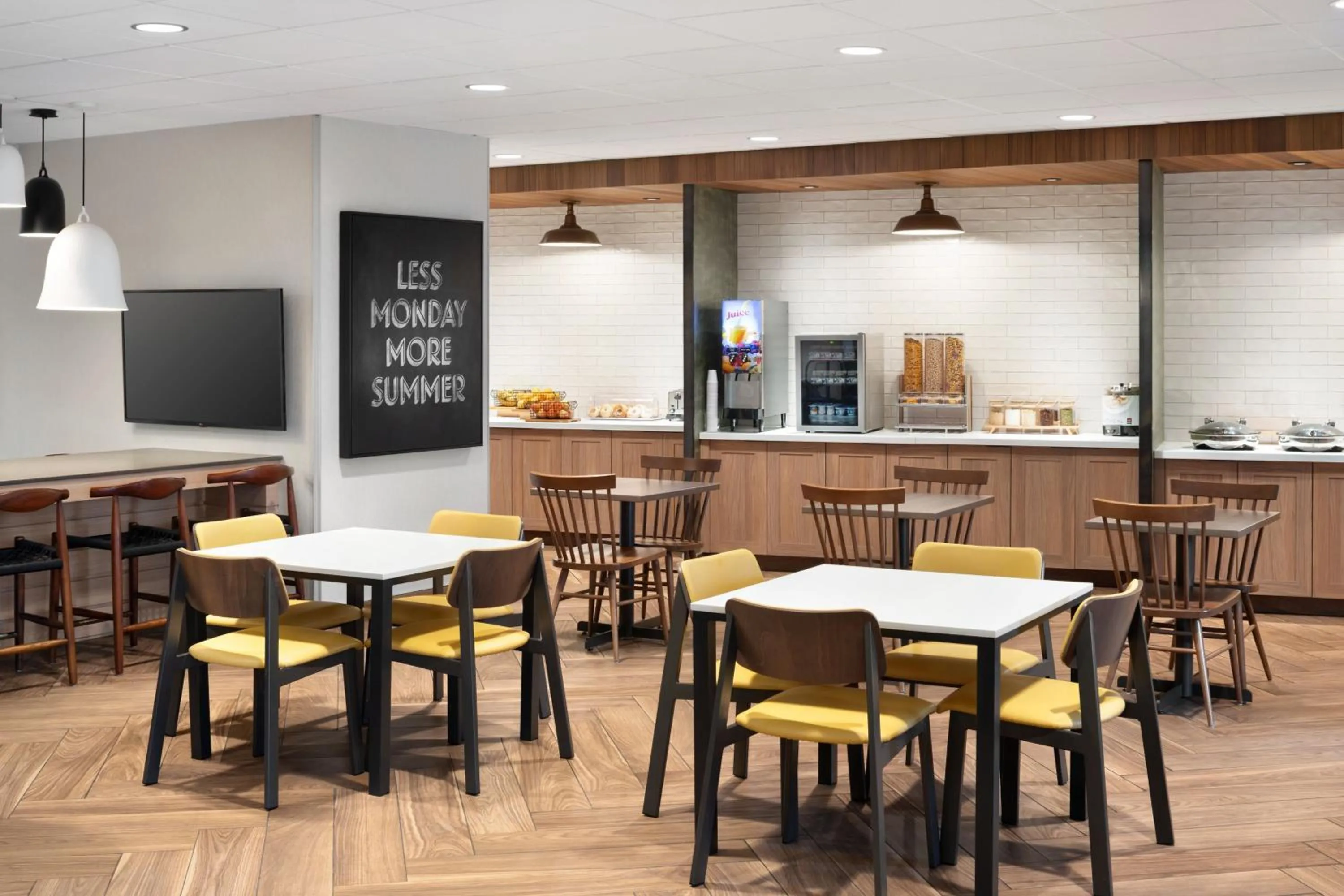 Breakfast in Fairfield Inn & Suites by Marriott West Kelowna