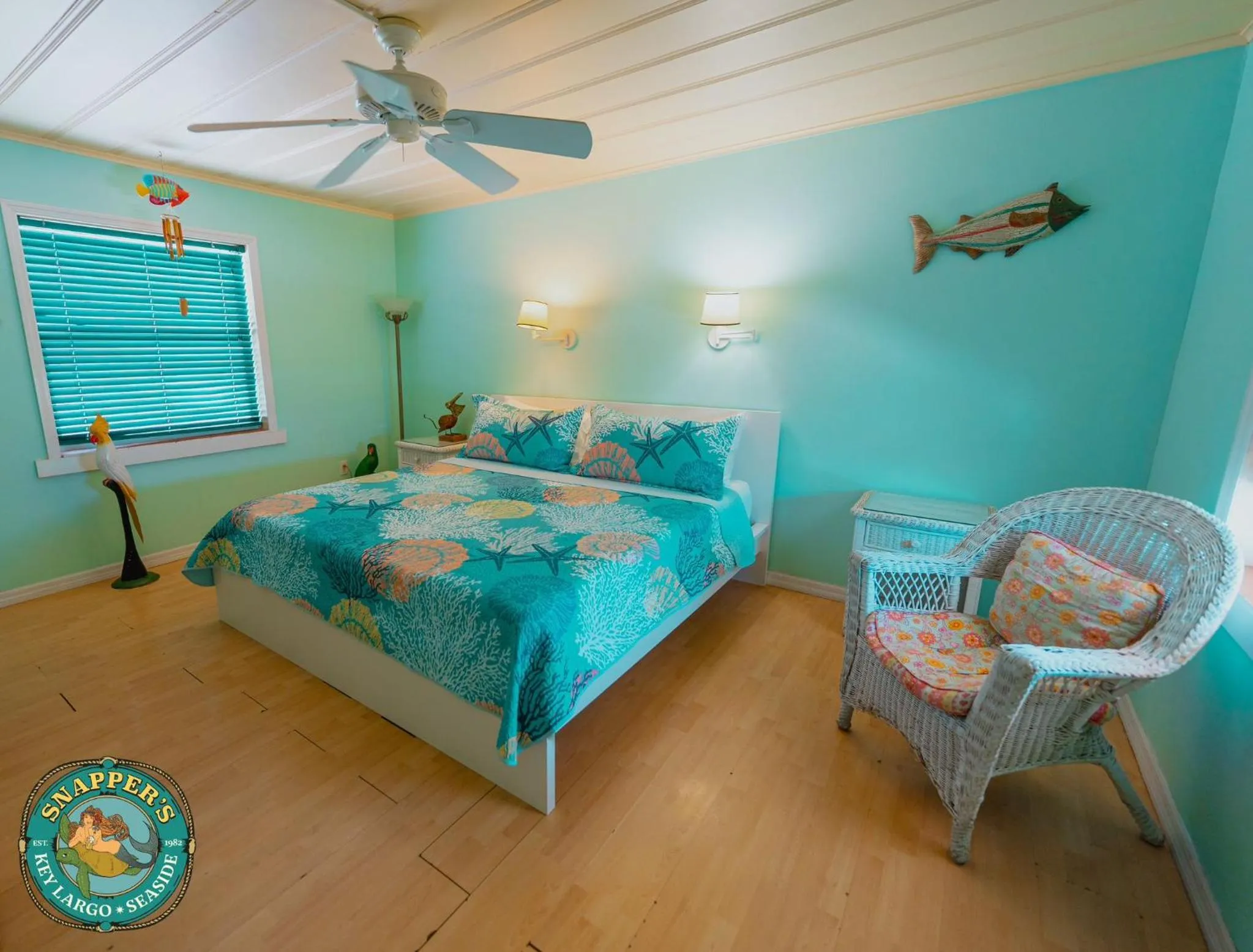 Bed in Snappers Key Largo
